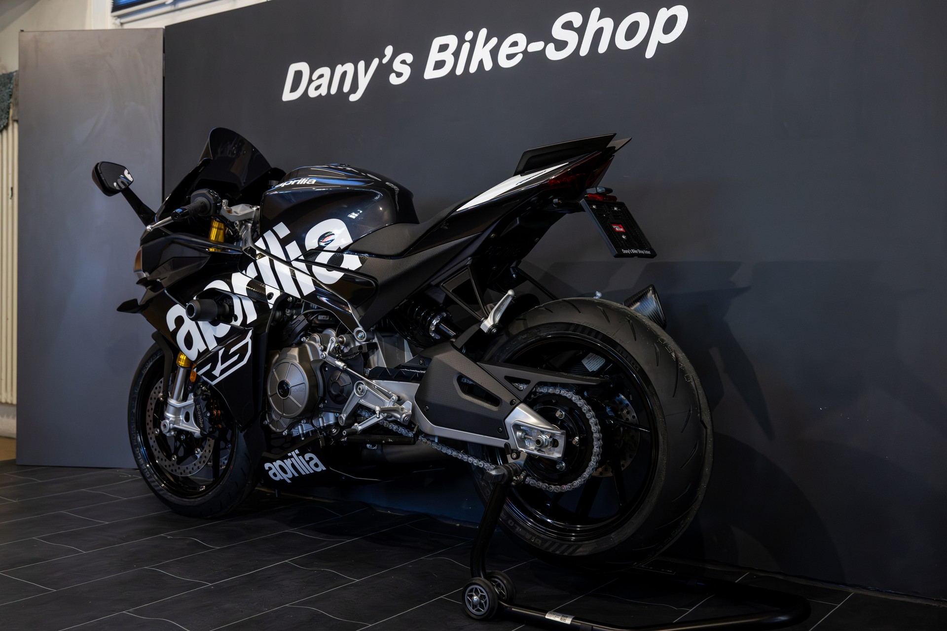 APRILIA RS 660 white contrast extended E5+ (35kW)-image-2