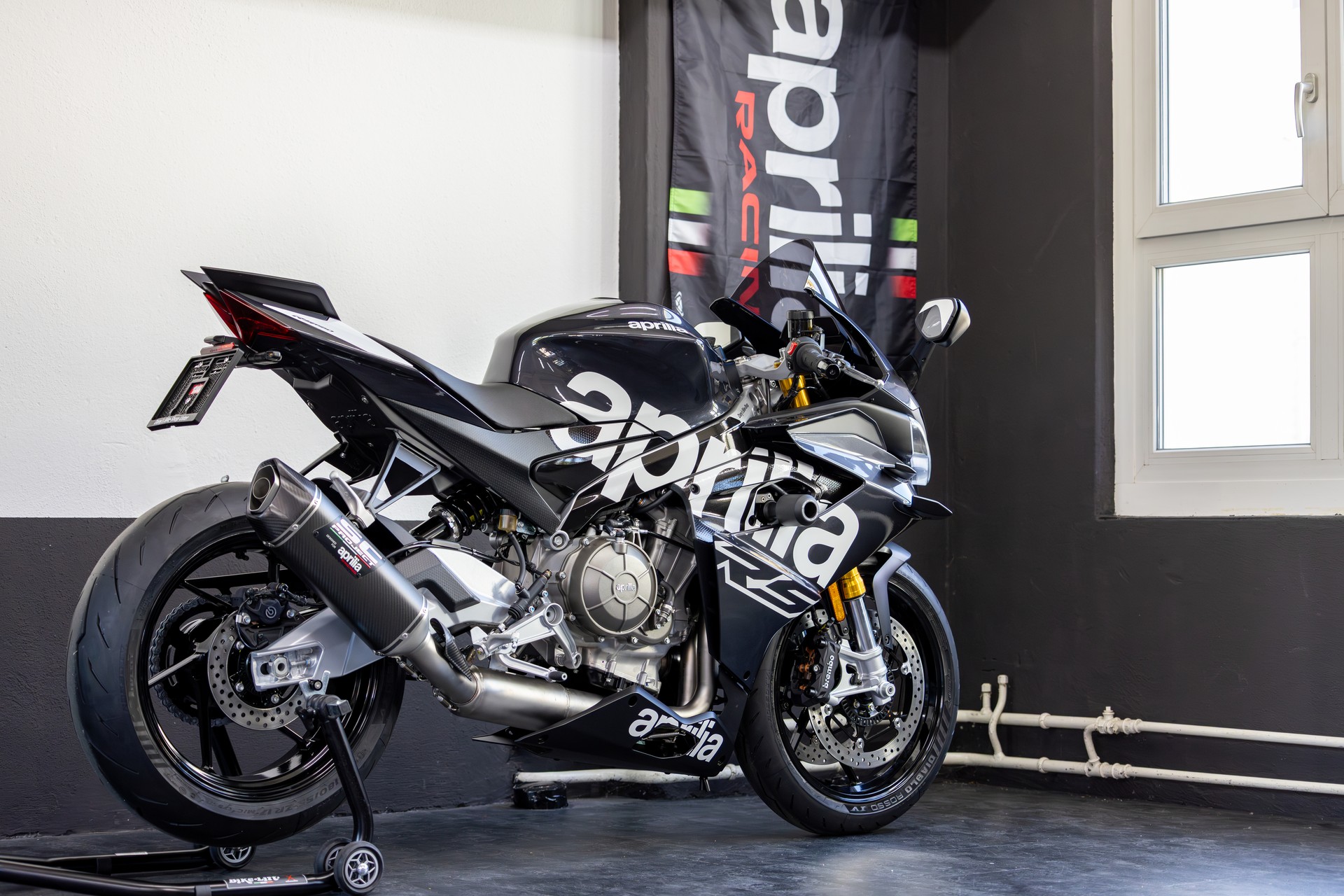 APRILIA RS 660 white contrast extended E5+ (35kW)-image-9
