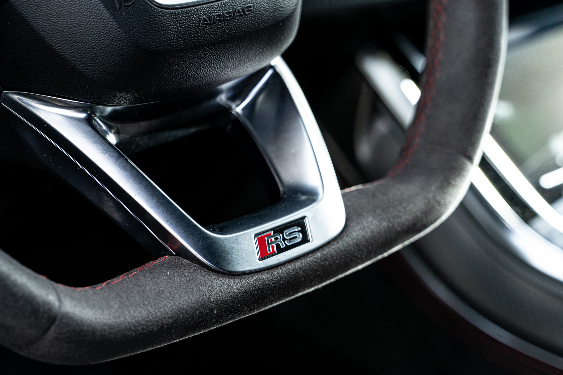 AUDI RSQ8 quattro tiptronic-image-14