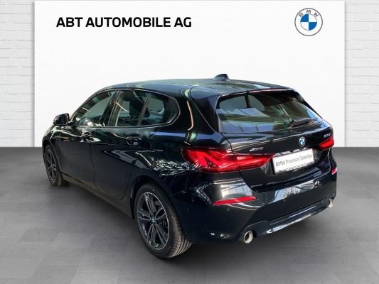 BMW 120d xDrive SAG-showroom-element-3