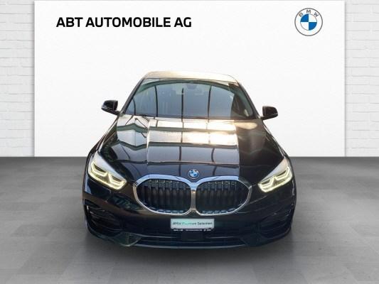 BMW 120d xDrive SAG-showroom-element-1