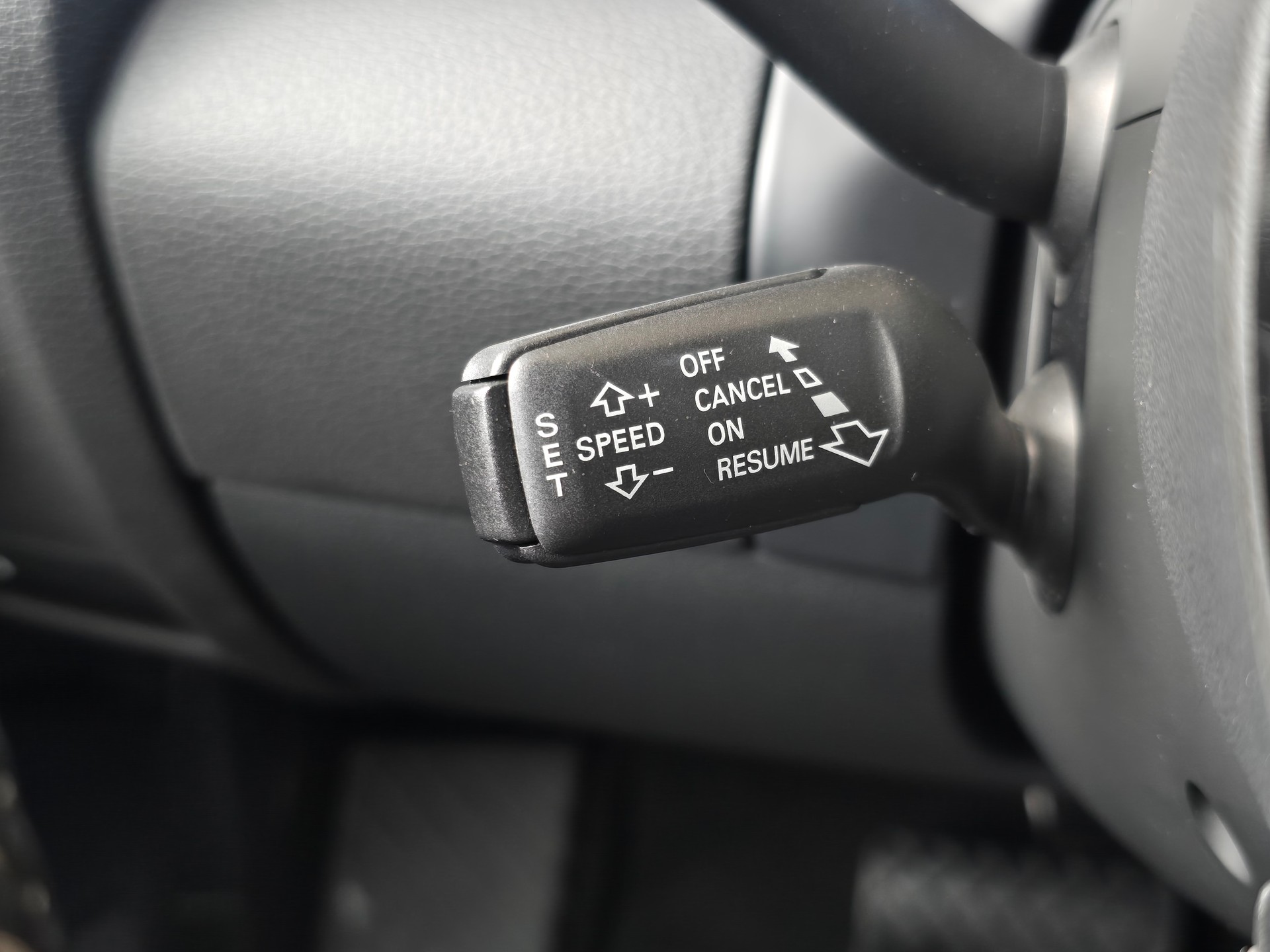 AUDI Q7 3.0 TDI S-Line quattro tiptronic Luftfederung 7-Sitzer-image-29