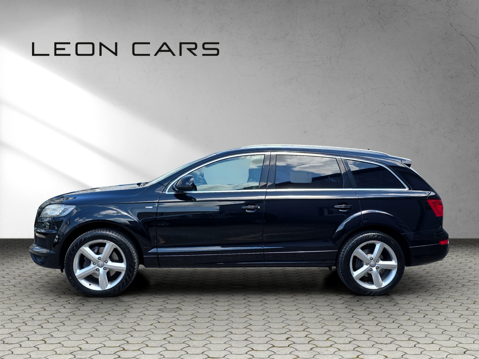 AUDI Q7 3.0 TDI S-Line quattro tiptronic Luftfederung 7-Sitzer-image-7