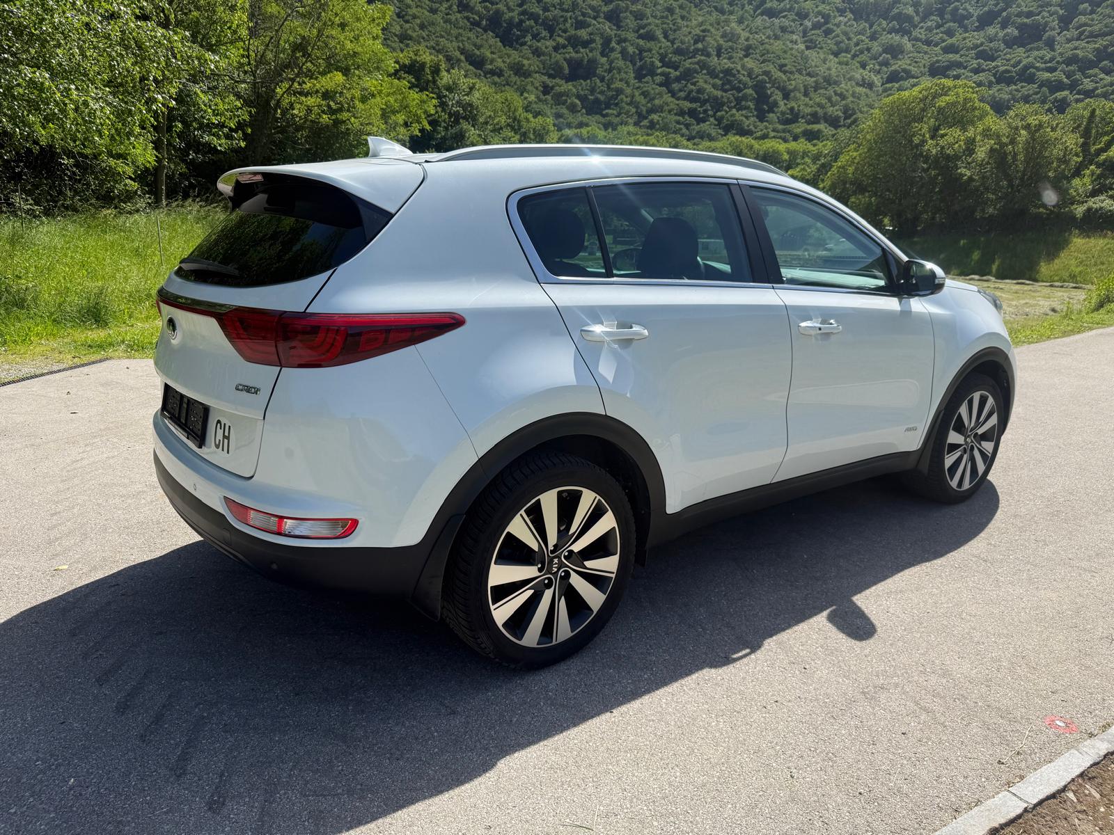 KIA Sportage 2.0CRDi LX 4WD Automat-image-4