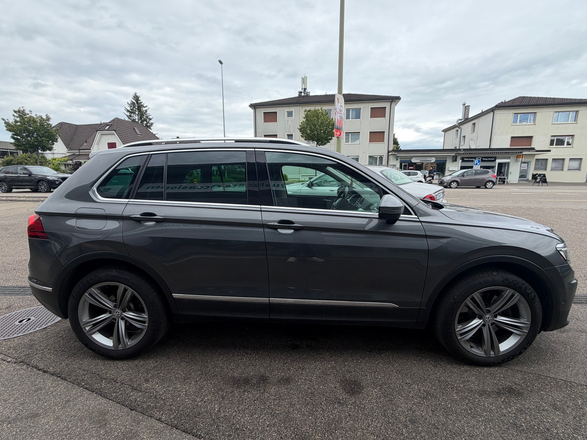 VW Tiguan 2.0 TDI SCR Highline 4Motion DSG-image-6