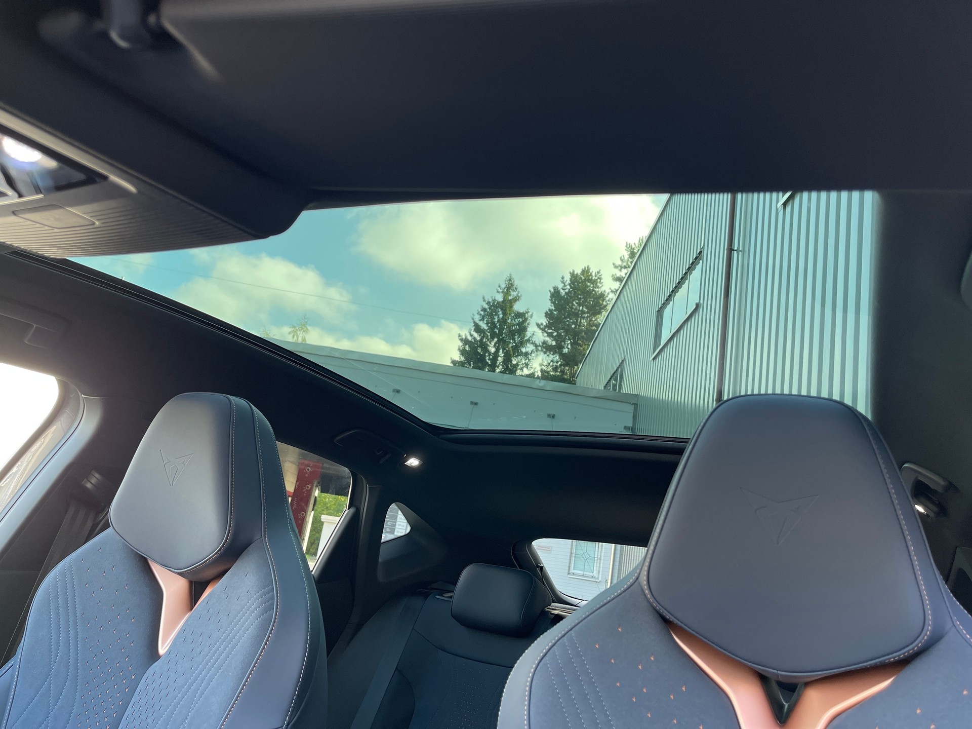 CUPRA Tavascan Type 9 77 kWh Adrenaline Prime Edition-image-8