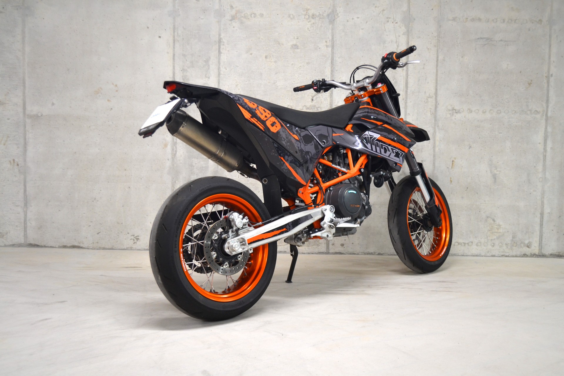 KTM 690 SMC R-image-3
