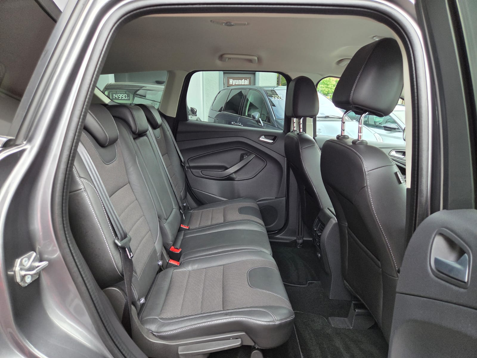 FORD Kuga 2.0 TDCi Titanium 4WD PowerShift-image-13