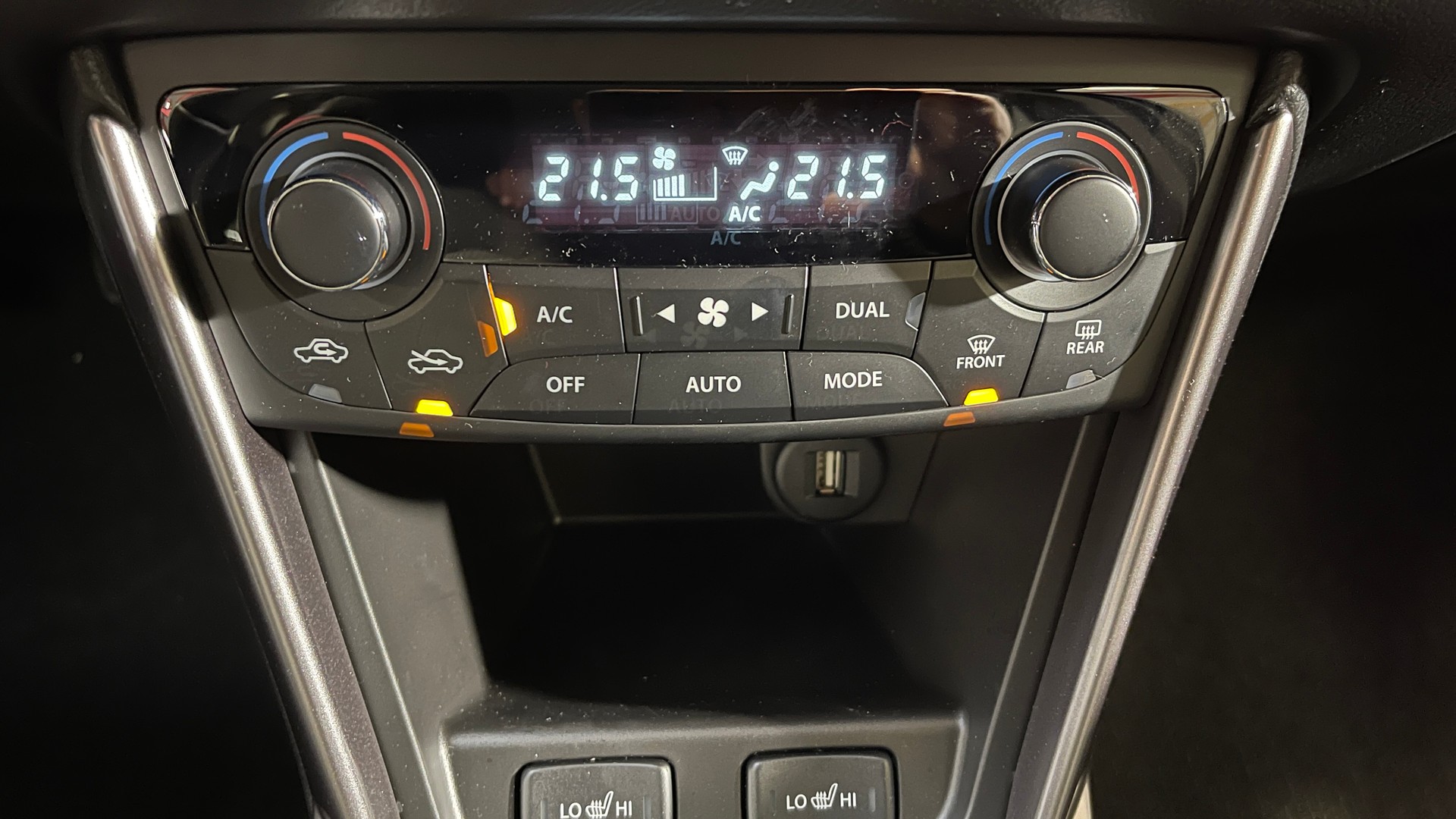 SUZUKI S-Cross 1.4 16V Compact+ MHD 4WD-image-17