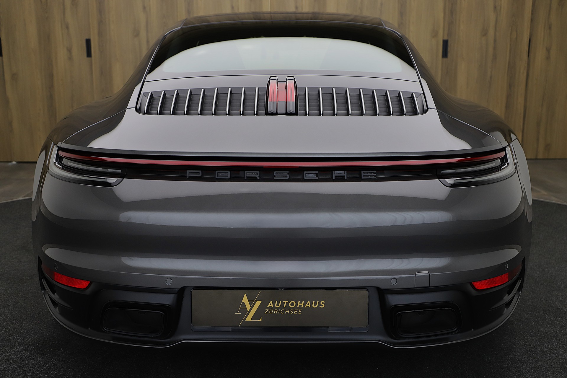 PORSCHE 911 Carrera 4 PDK-image-3