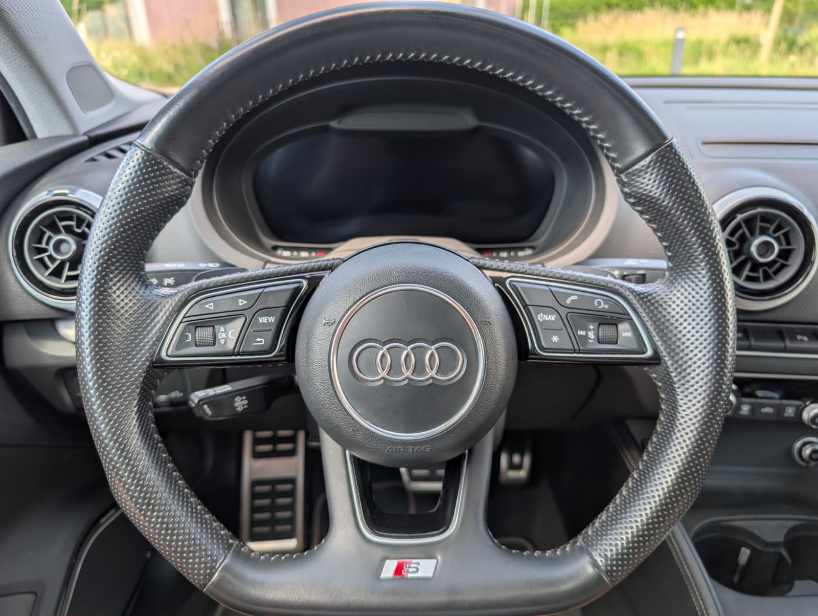 AUDI S3 Sedan – 2.0 TFSI quattro S-Tronic-image-11