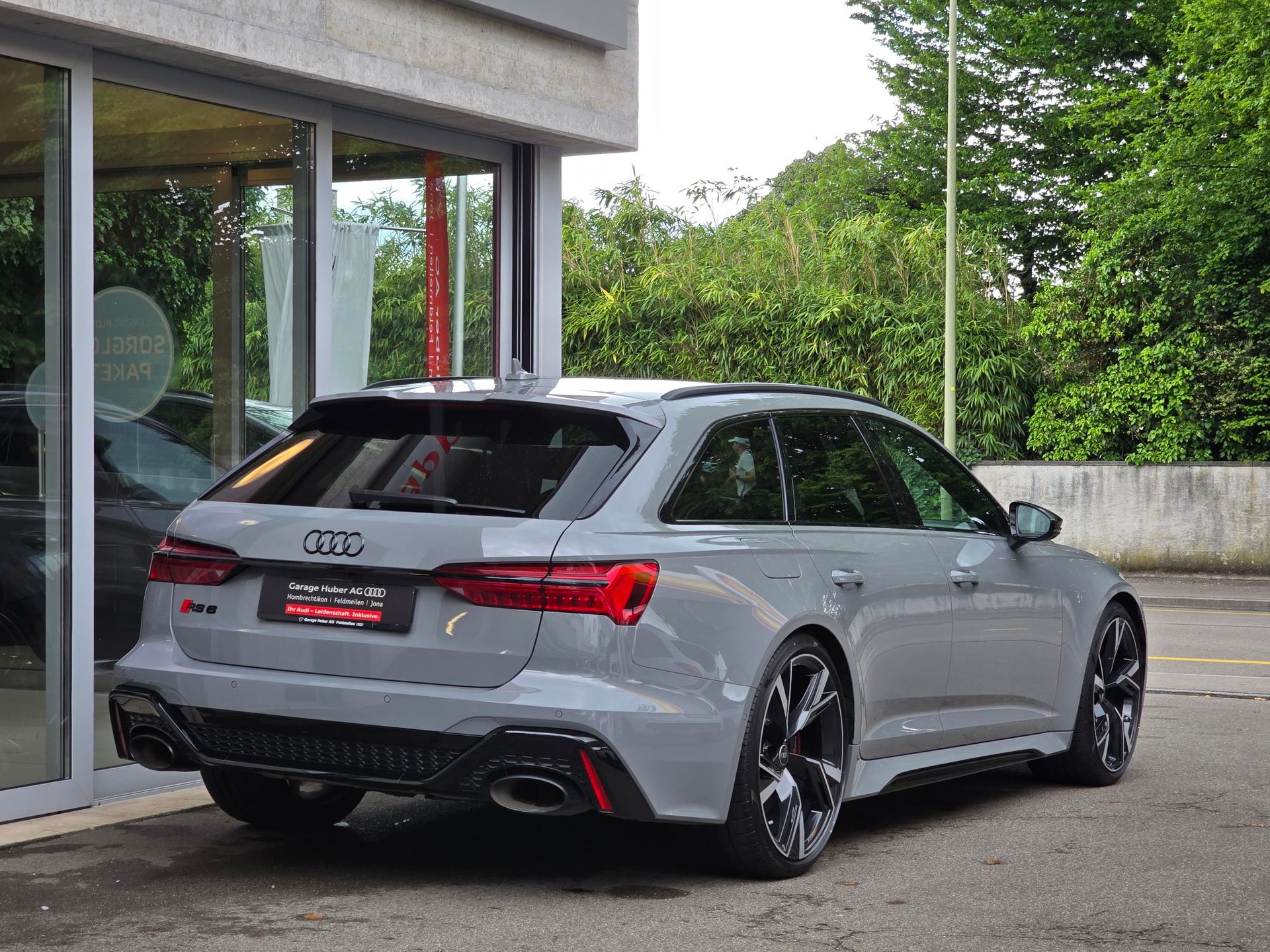 AUDI RS6 Avant 4.0 TFSI V8 quattro-showroom-element-2