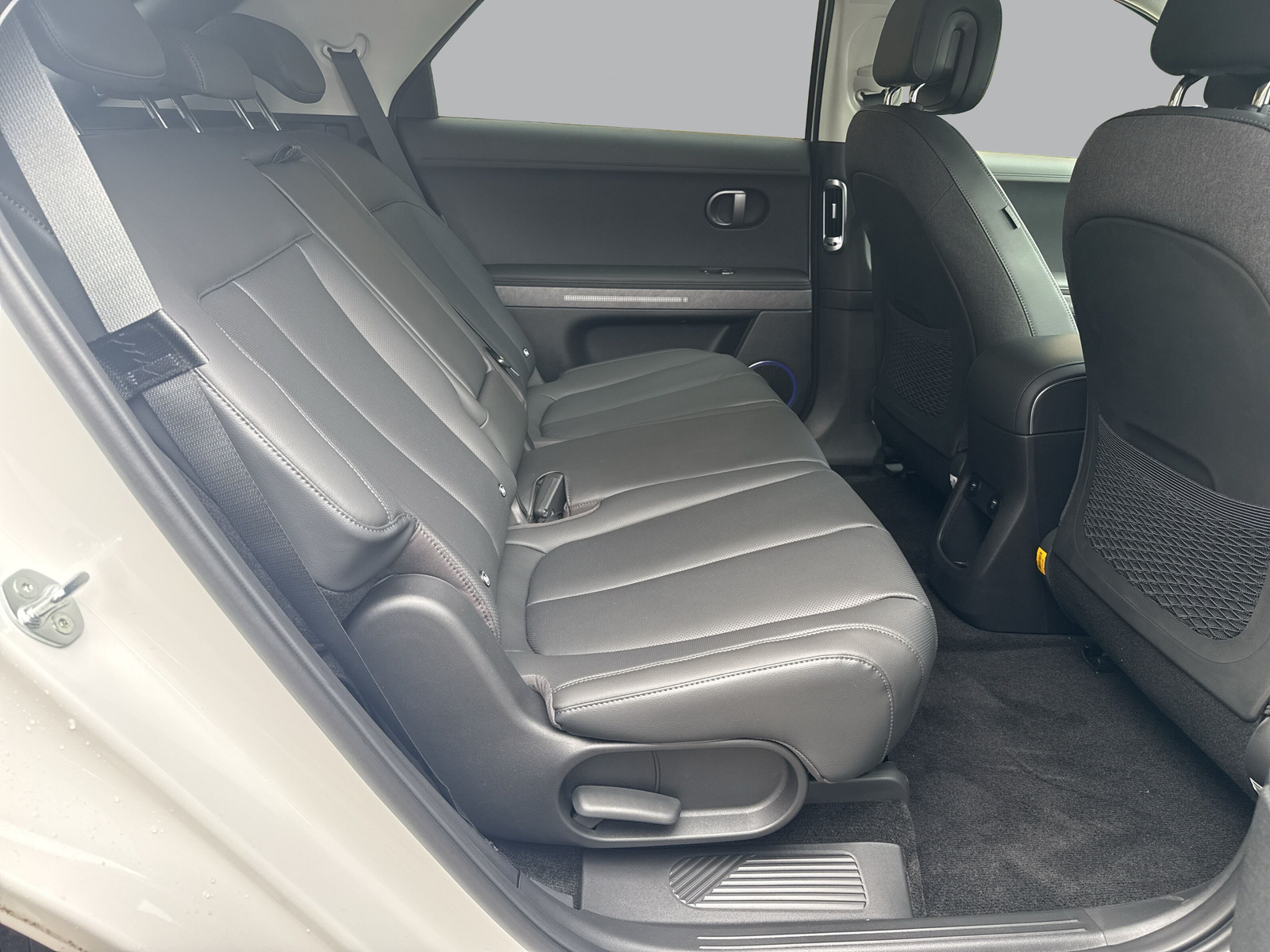HYUNDAI Ioniq 5 Amplia 84kWh-image-14