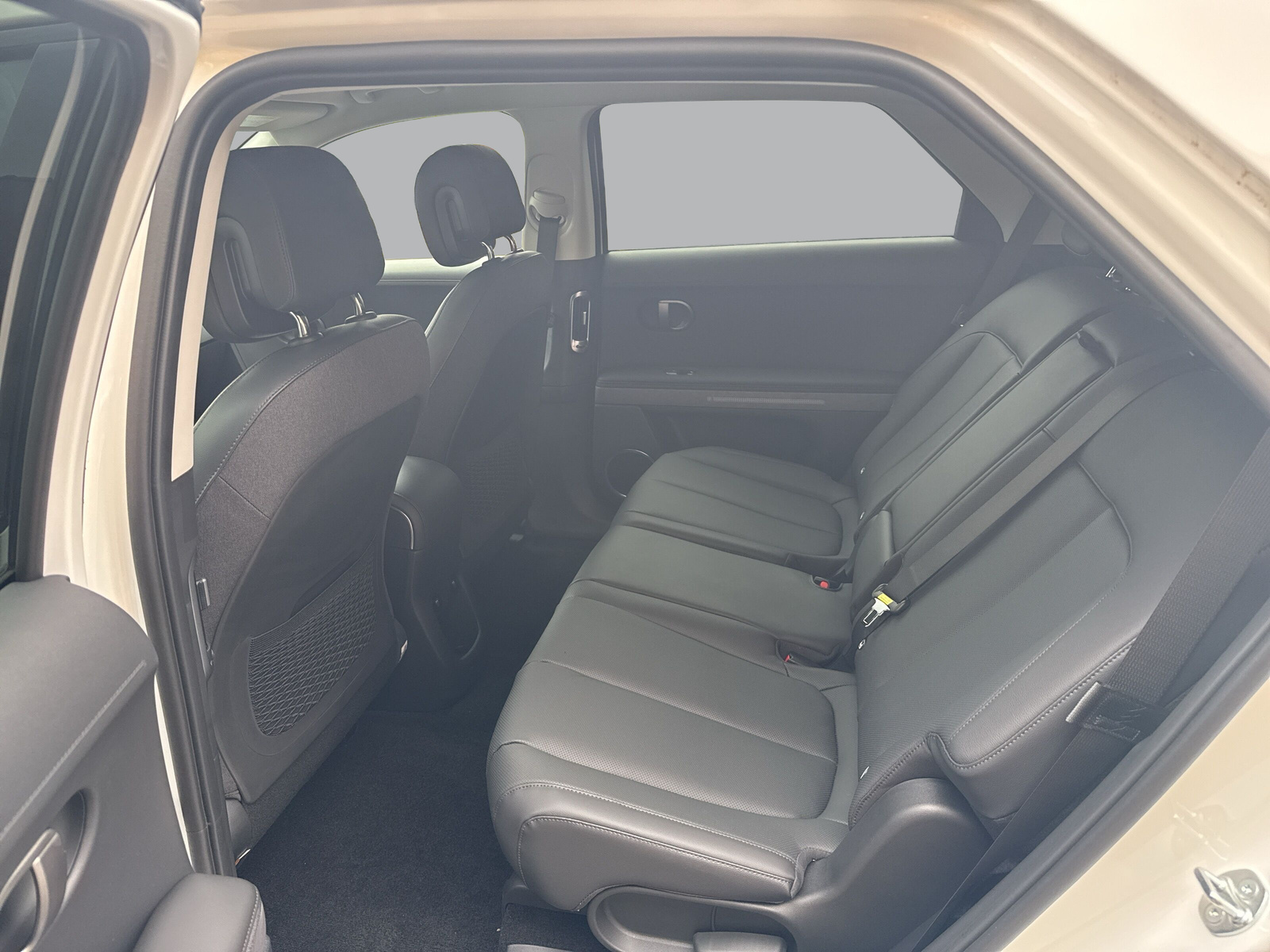 HYUNDAI Ioniq 5 Amplia 84kWh-image-16