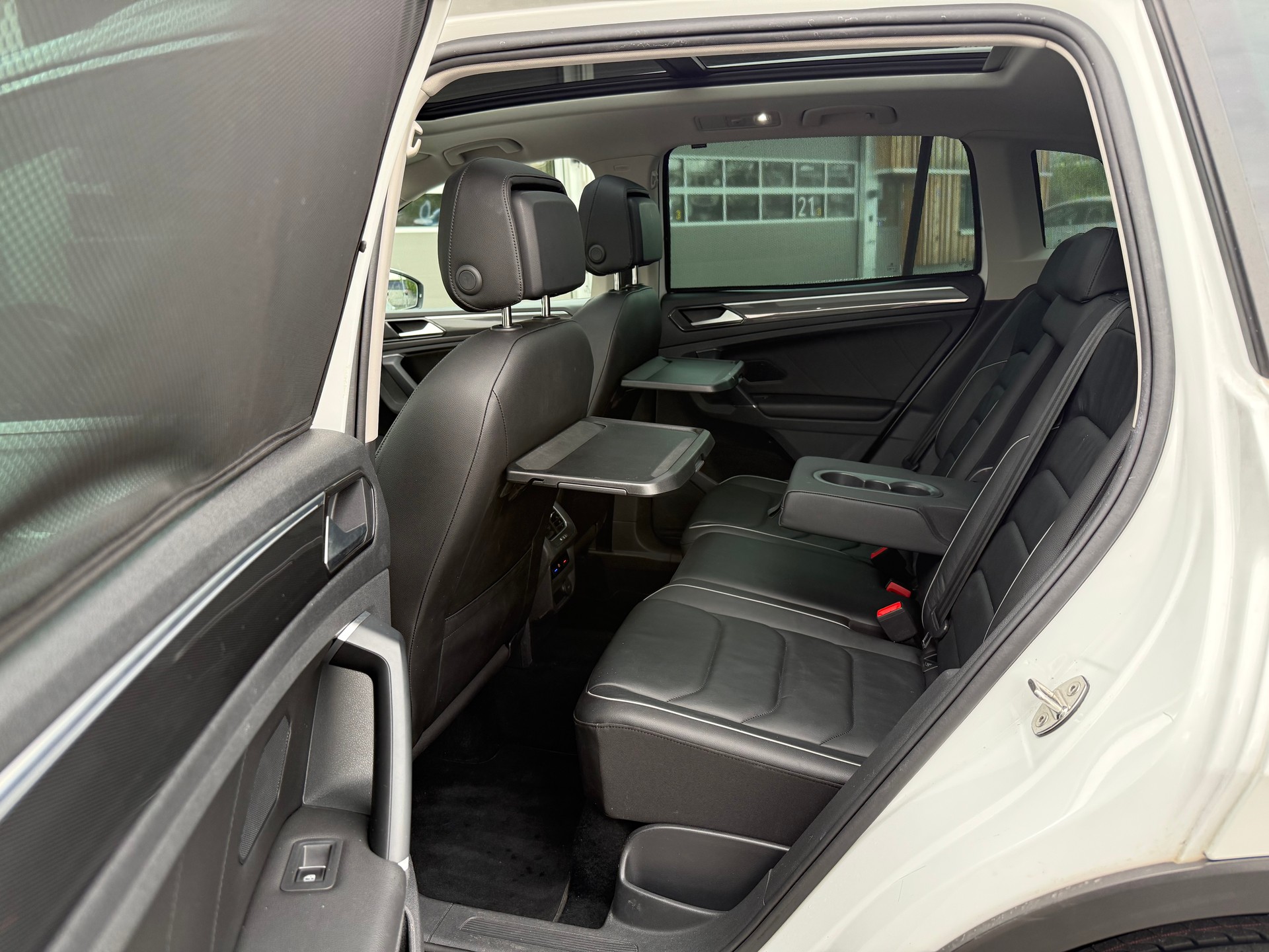 VW Tiguan 2.0 TDI SCR Highline 4Motion DSG-image-8
