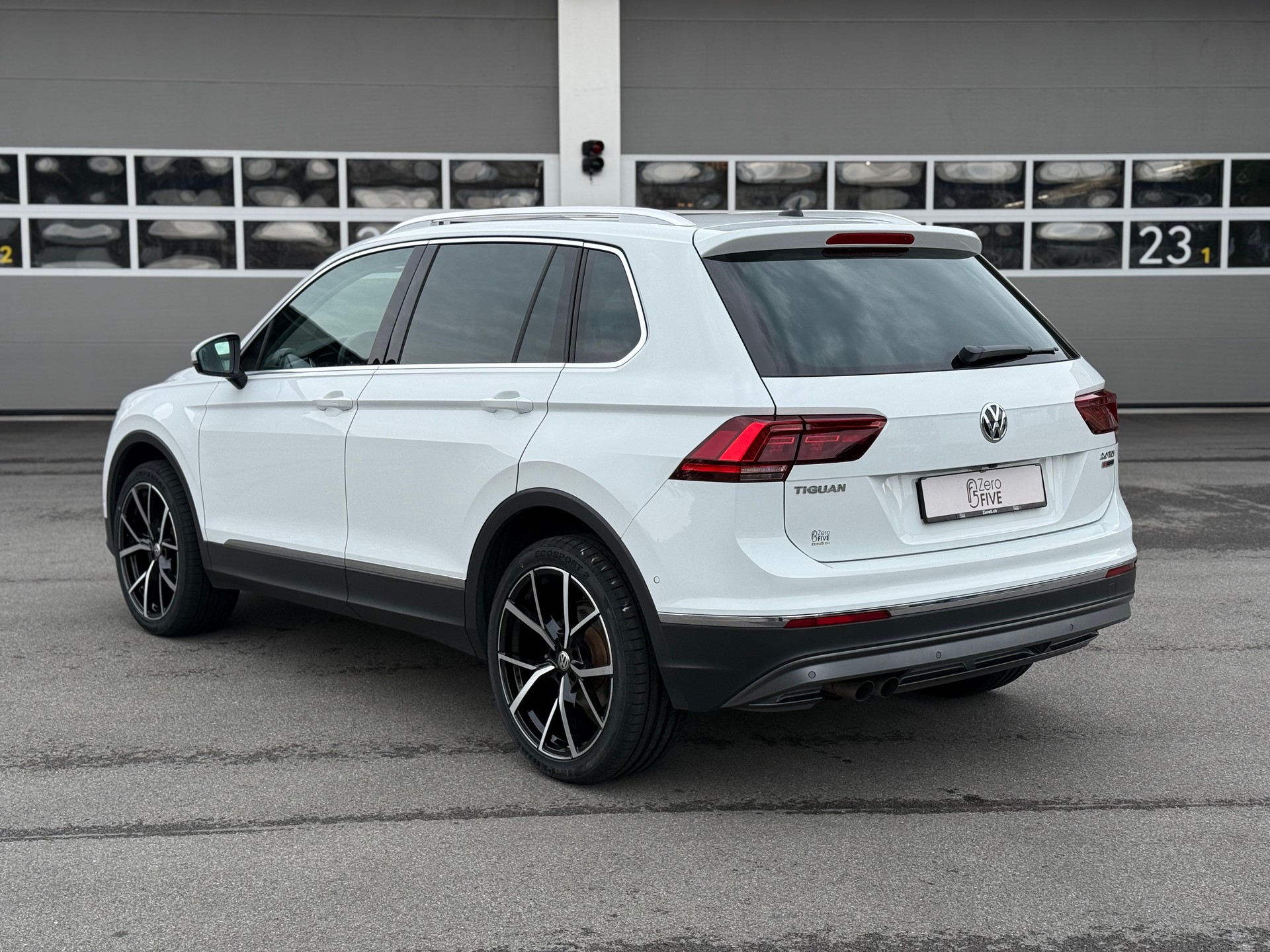 VW Tiguan 2.0 TDI SCR Highline 4Motion DSG-showroom-element-3