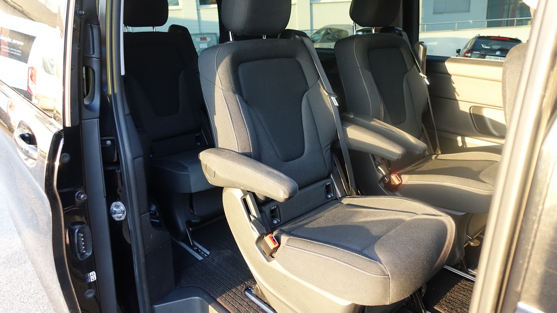 MERCEDES-BENZ V 250 d Swiss Edition lang 4Matic 7G-Tronic-image-10