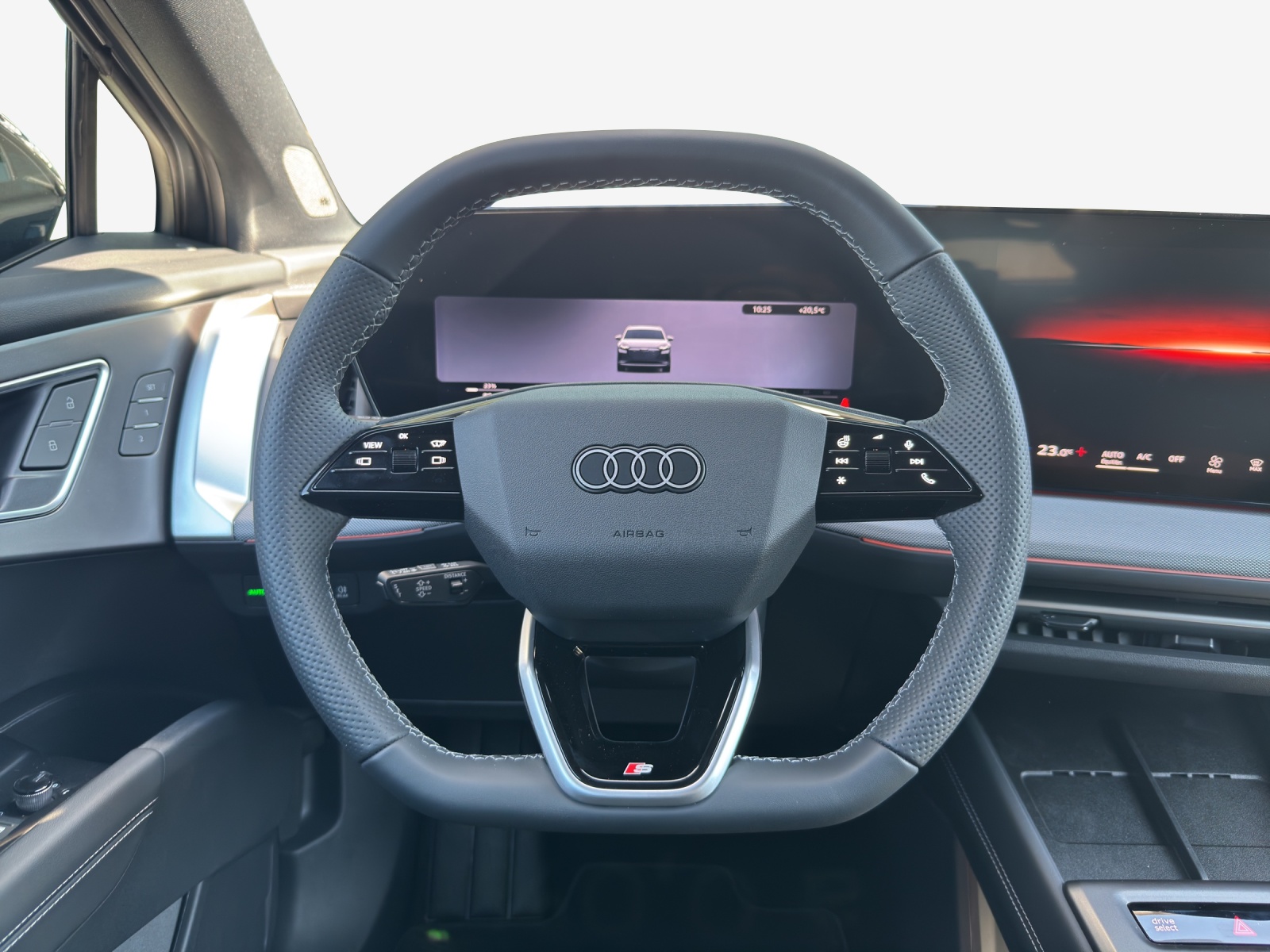 AUDI Q4 e-tron SUV quattro performance-image-14