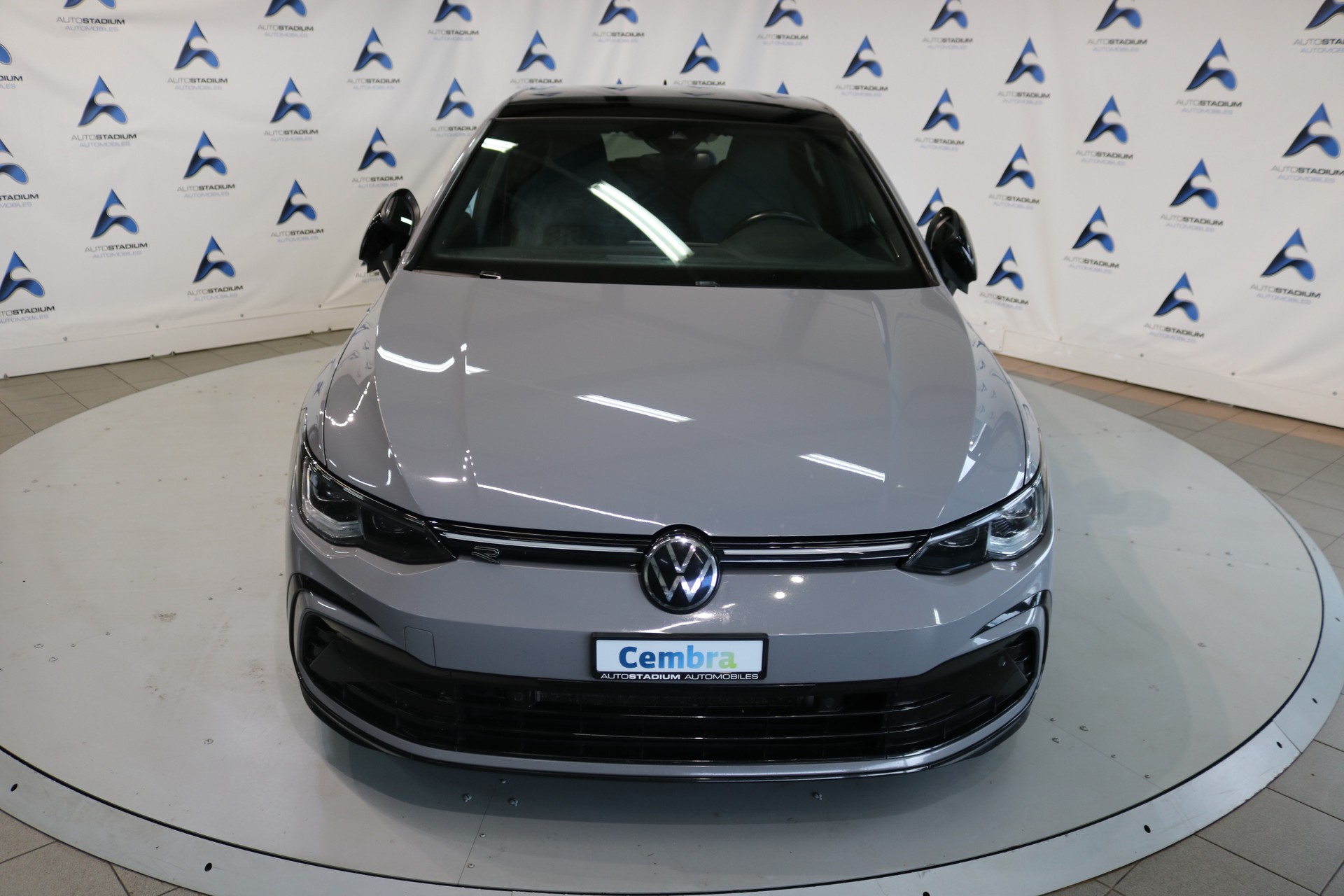 VW Golf 1.5 eTSI mHEV ACT R-Line DSG-image-9