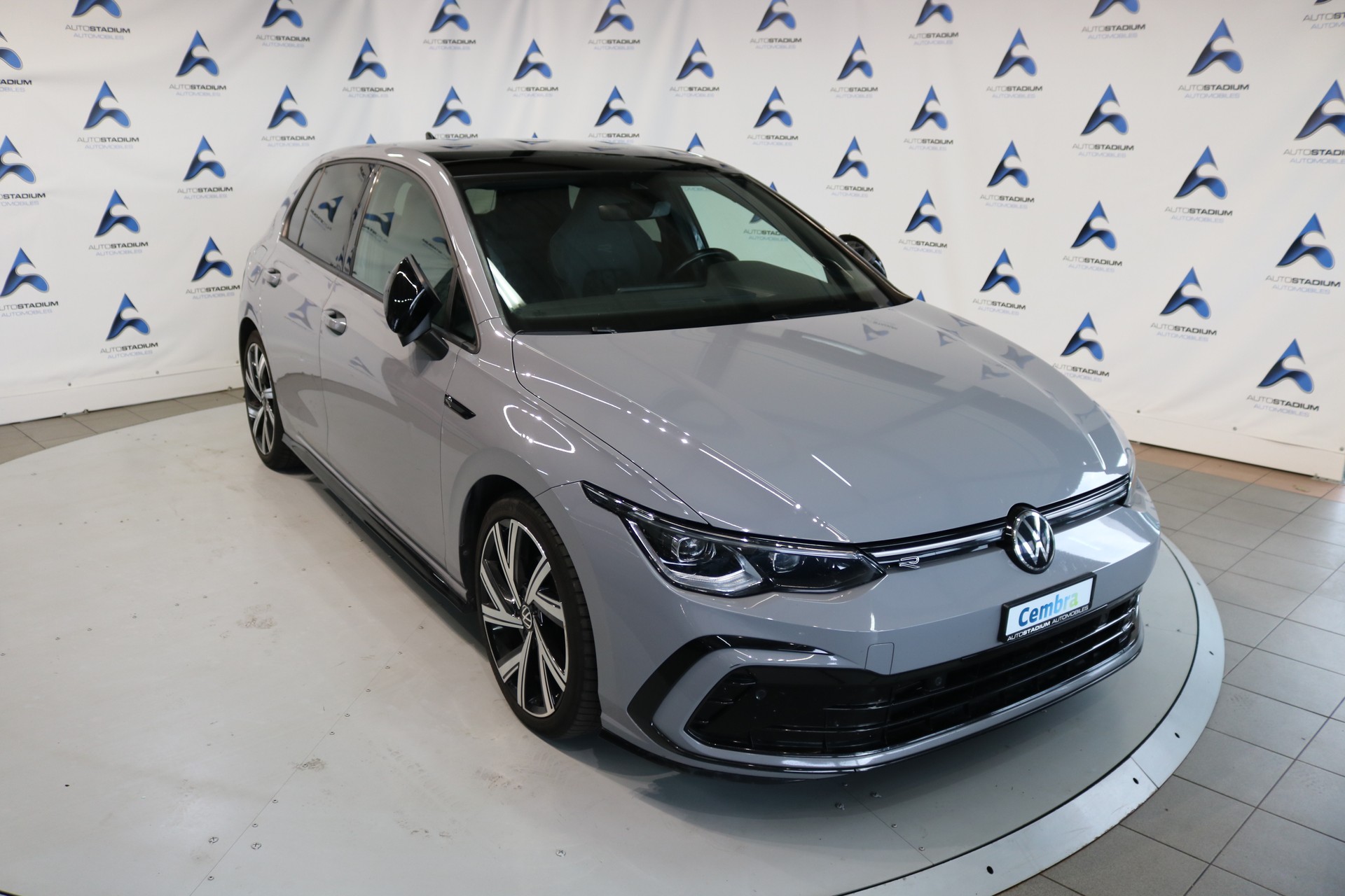 VW Golf 1.5 eTSI mHEV ACT R-Line DSG