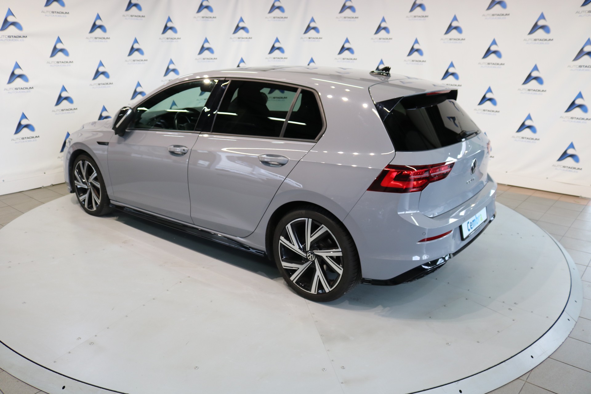 VW Golf 1.5 eTSI mHEV ACT R-Line DSG-image-17