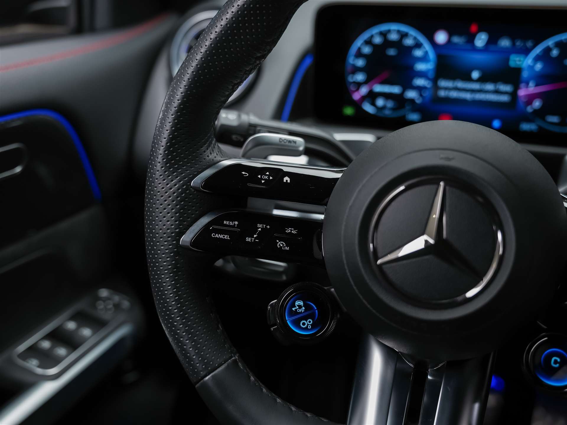 MERCEDES-BENZ GLB 35 AMG 4matic *Abstandsregler*Sitzheizung*Rückfahrkamera*-image-29