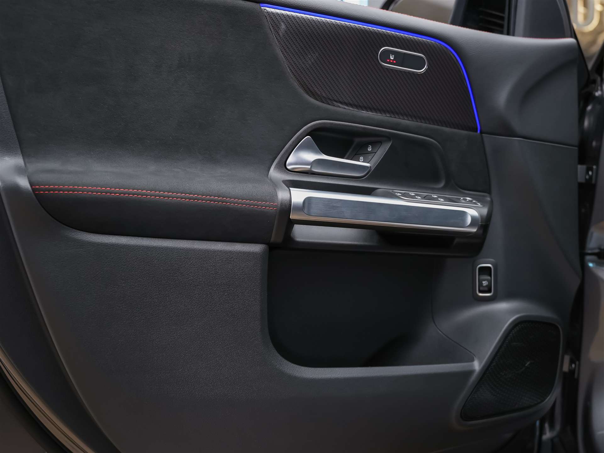 MERCEDES-BENZ GLB 35 AMG 4matic *Abstandsregler*Sitzheizung*Rückfahrkamera*-image-22