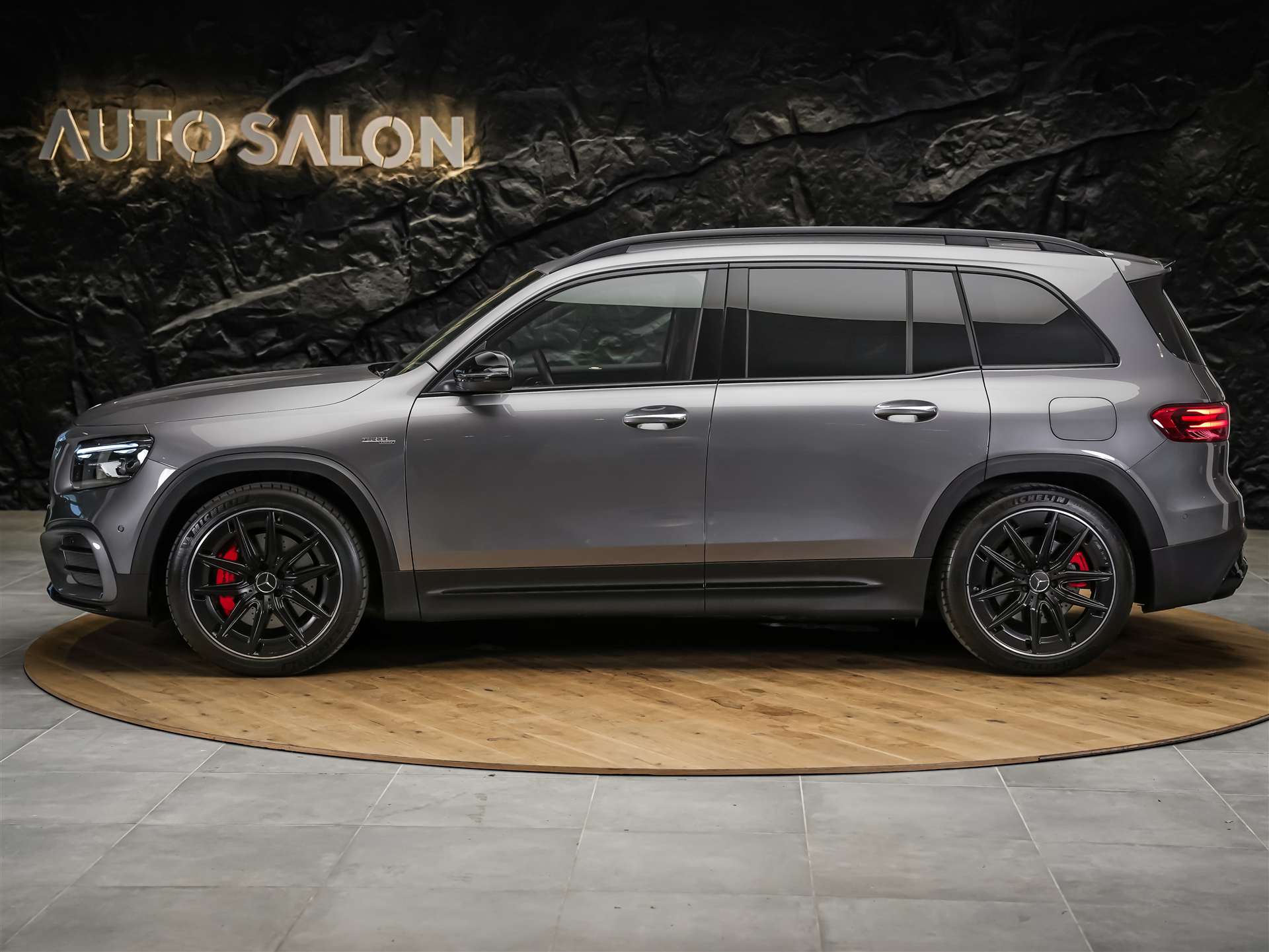 MERCEDES-BENZ GLB 35 AMG 4matic *Abstandsregler*Sitzheizung*Rückfahrkamera*-showroom-element-1