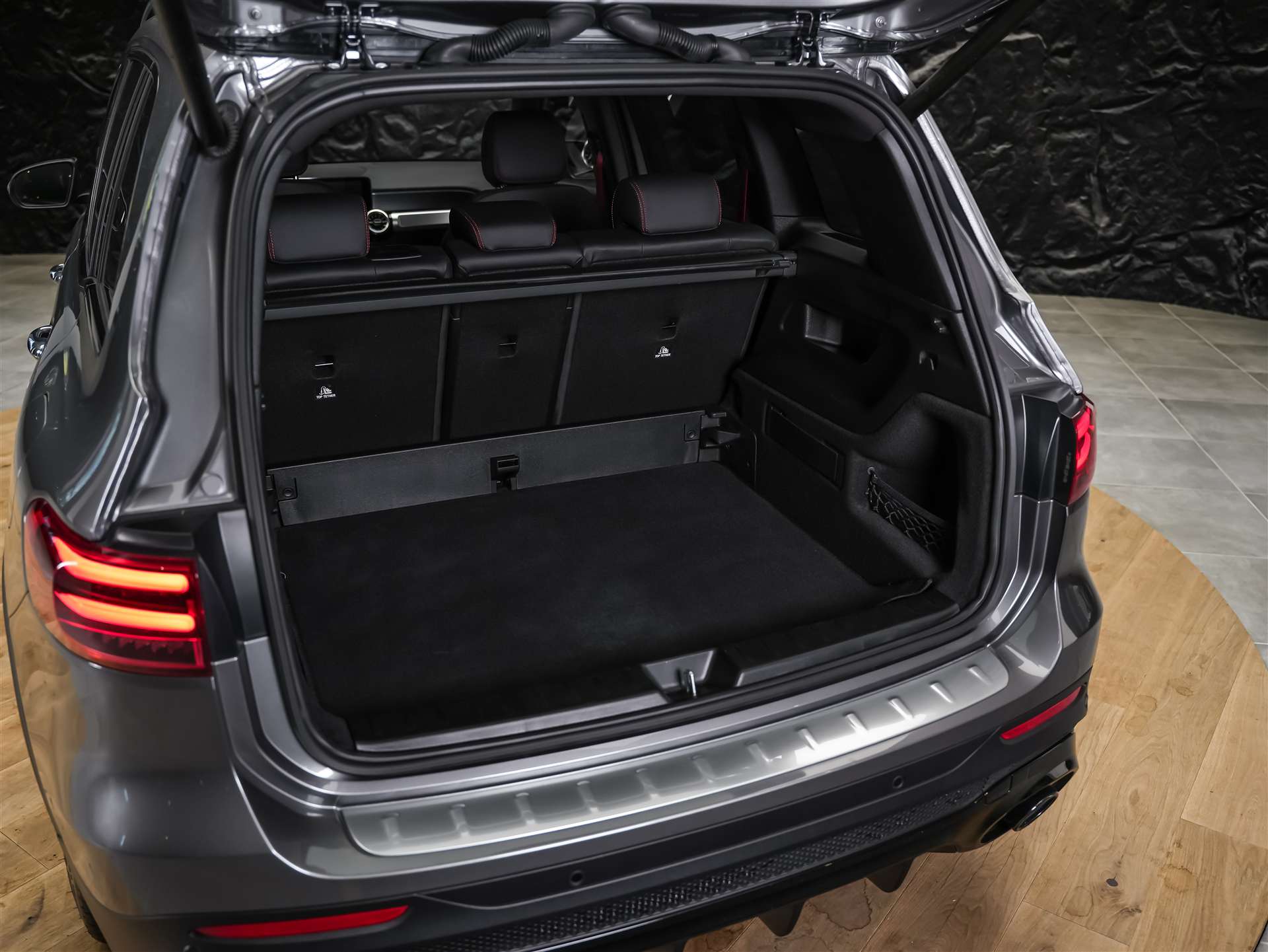 MERCEDES-BENZ GLB 35 AMG 4matic *Abstandsregler*Sitzheizung*Rückfahrkamera*-image-43