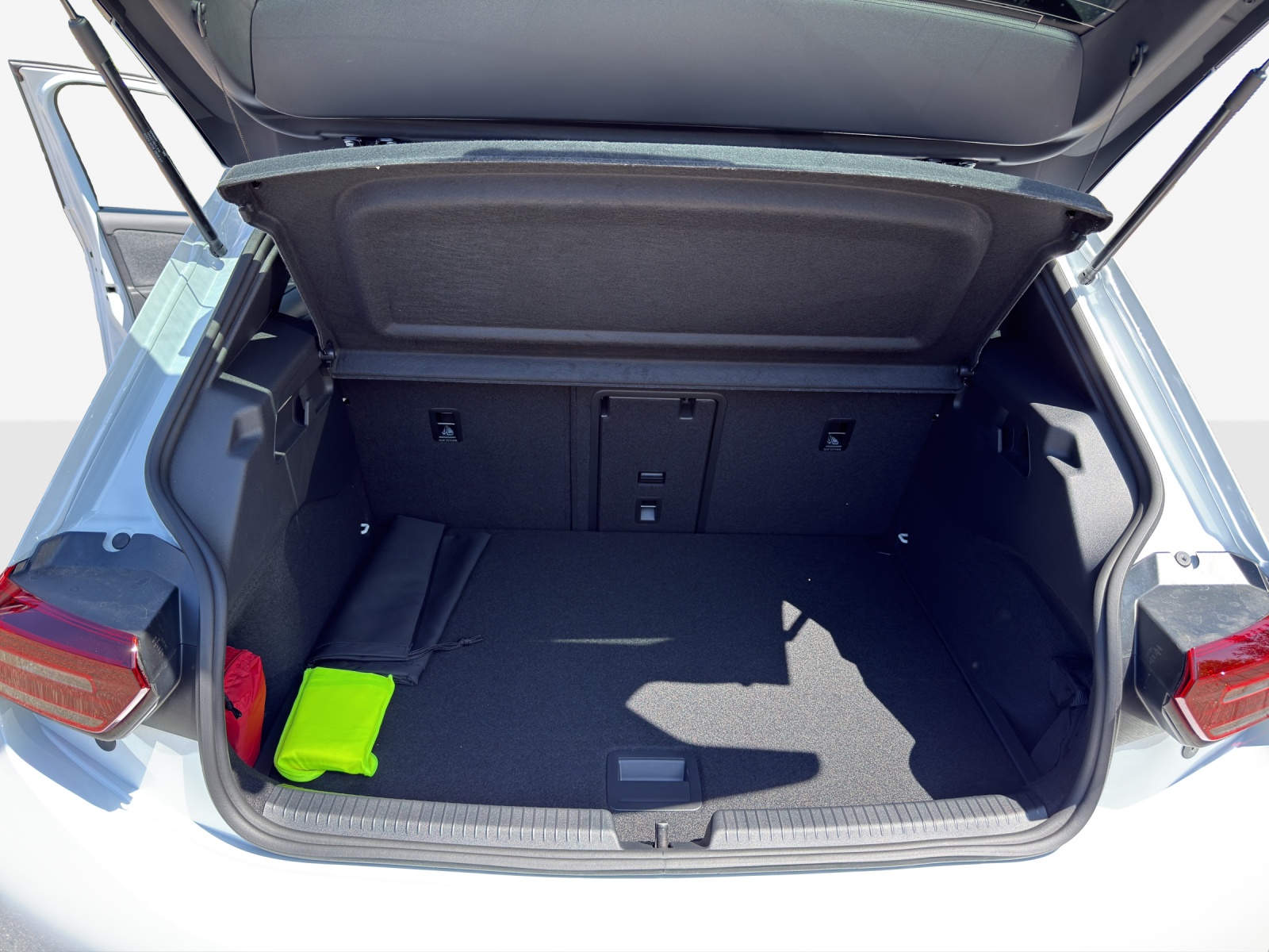 VW ID.3 Neo 58 kWh 190 PS Style-image-12