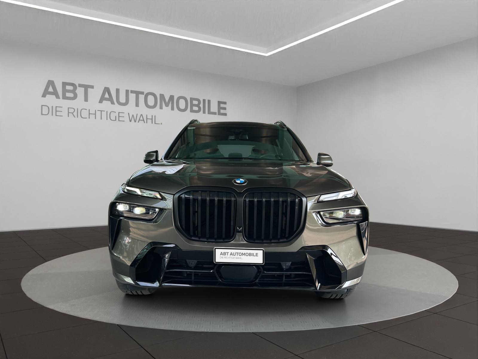 BMW X7 40d xDrive SAG-showroom-element-1