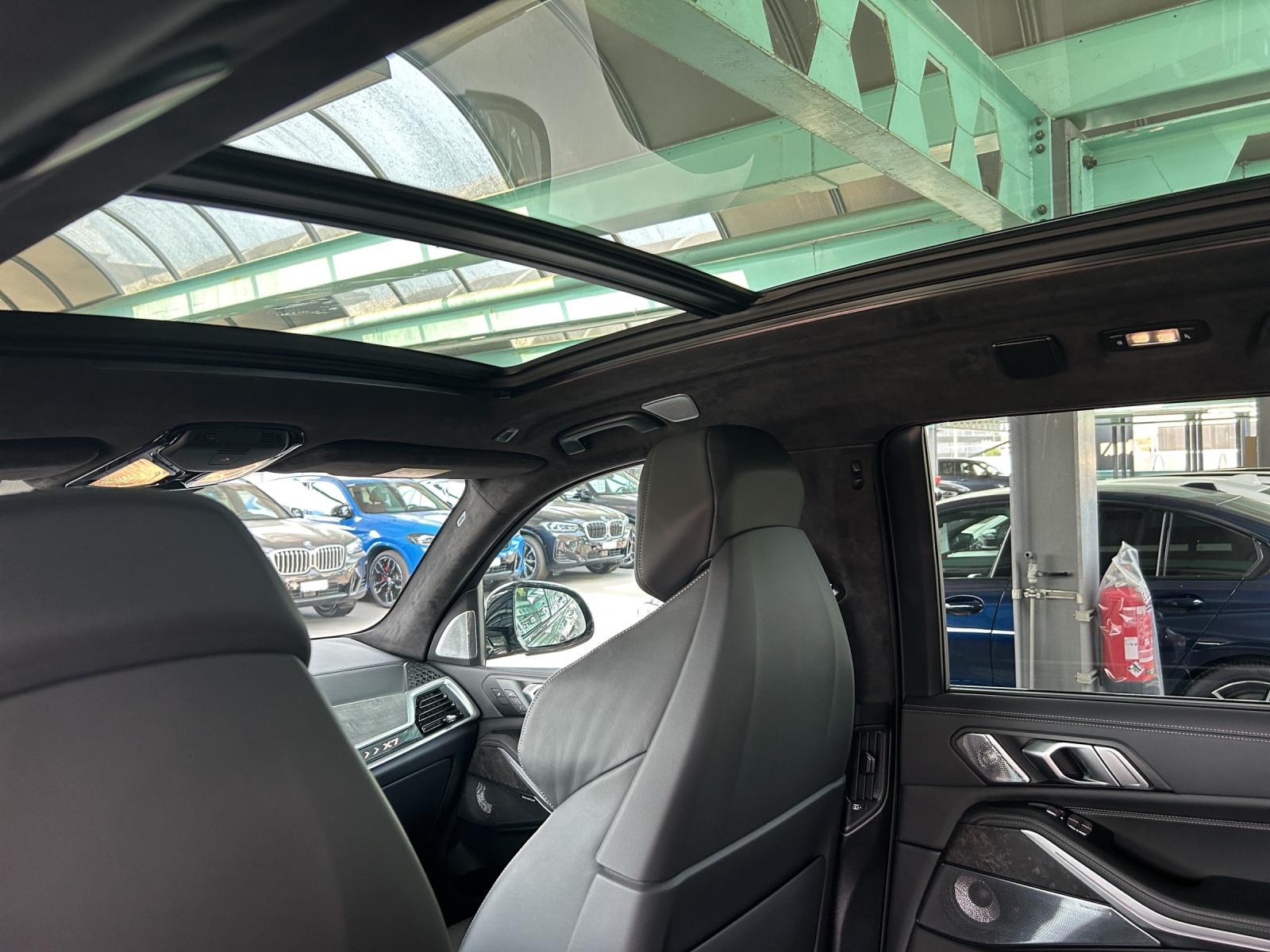 BMW X7 40d xDrive SAG-image-25