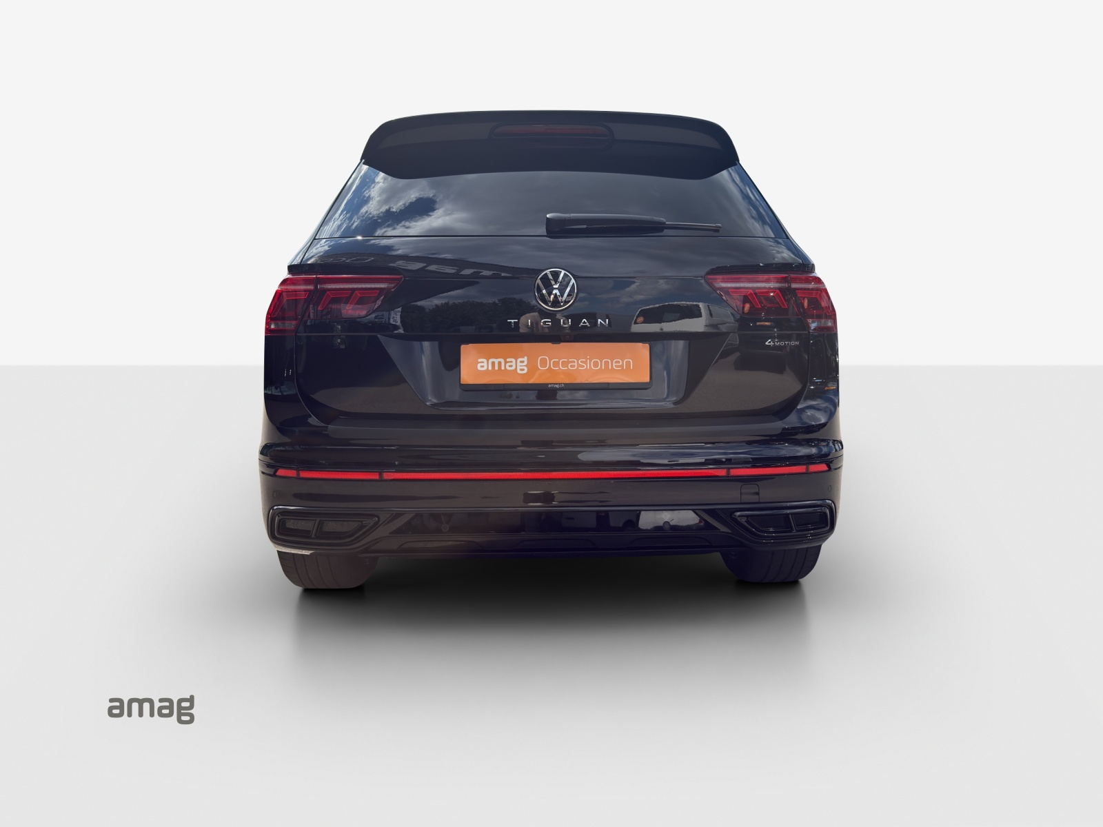 VW Tiguan 2.0TSI R-Line 4Motion DSG-showroom-element-3