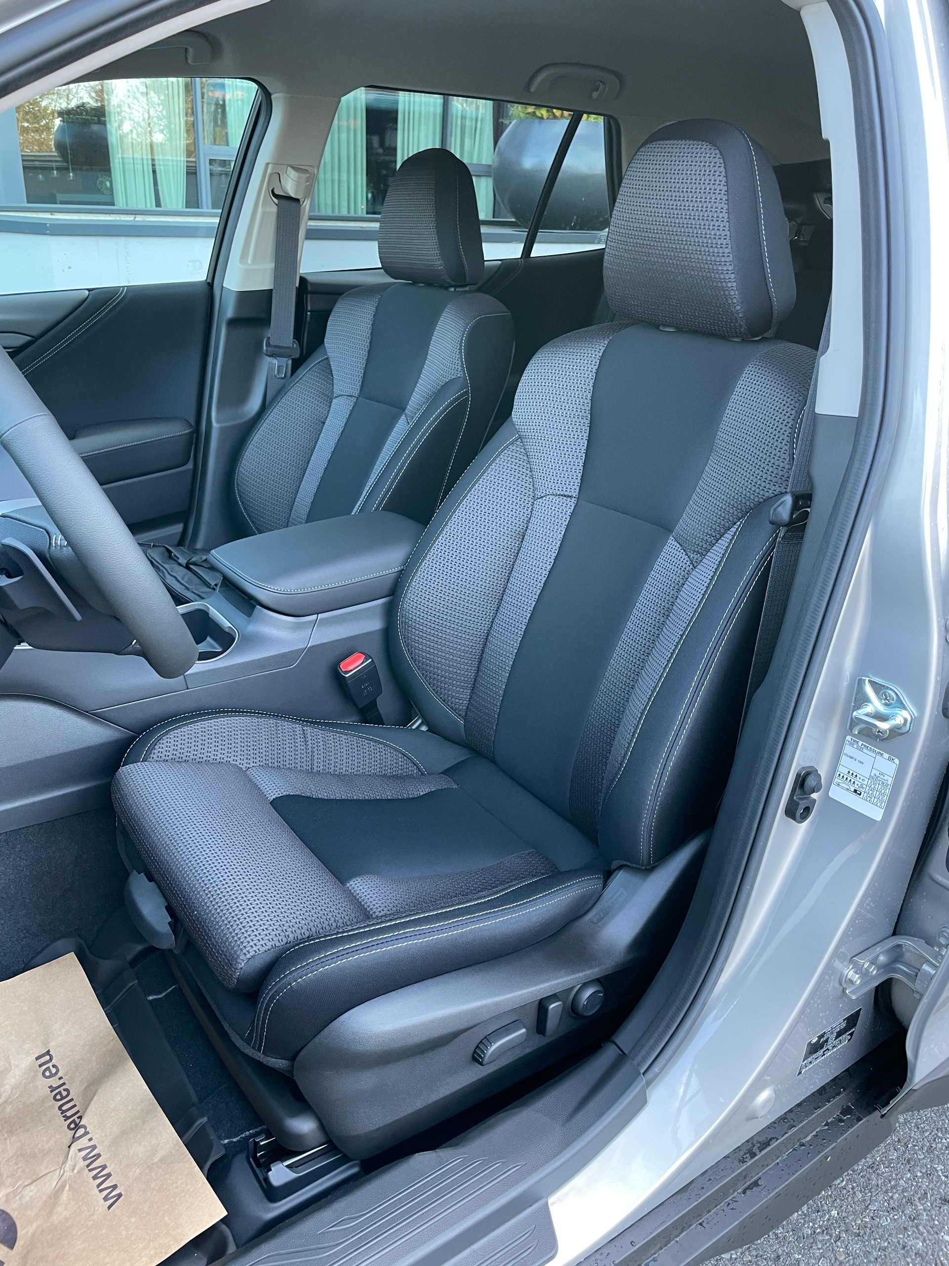 SUBARU Outback 2.5i Advantage AWD Lineartronic-image-12