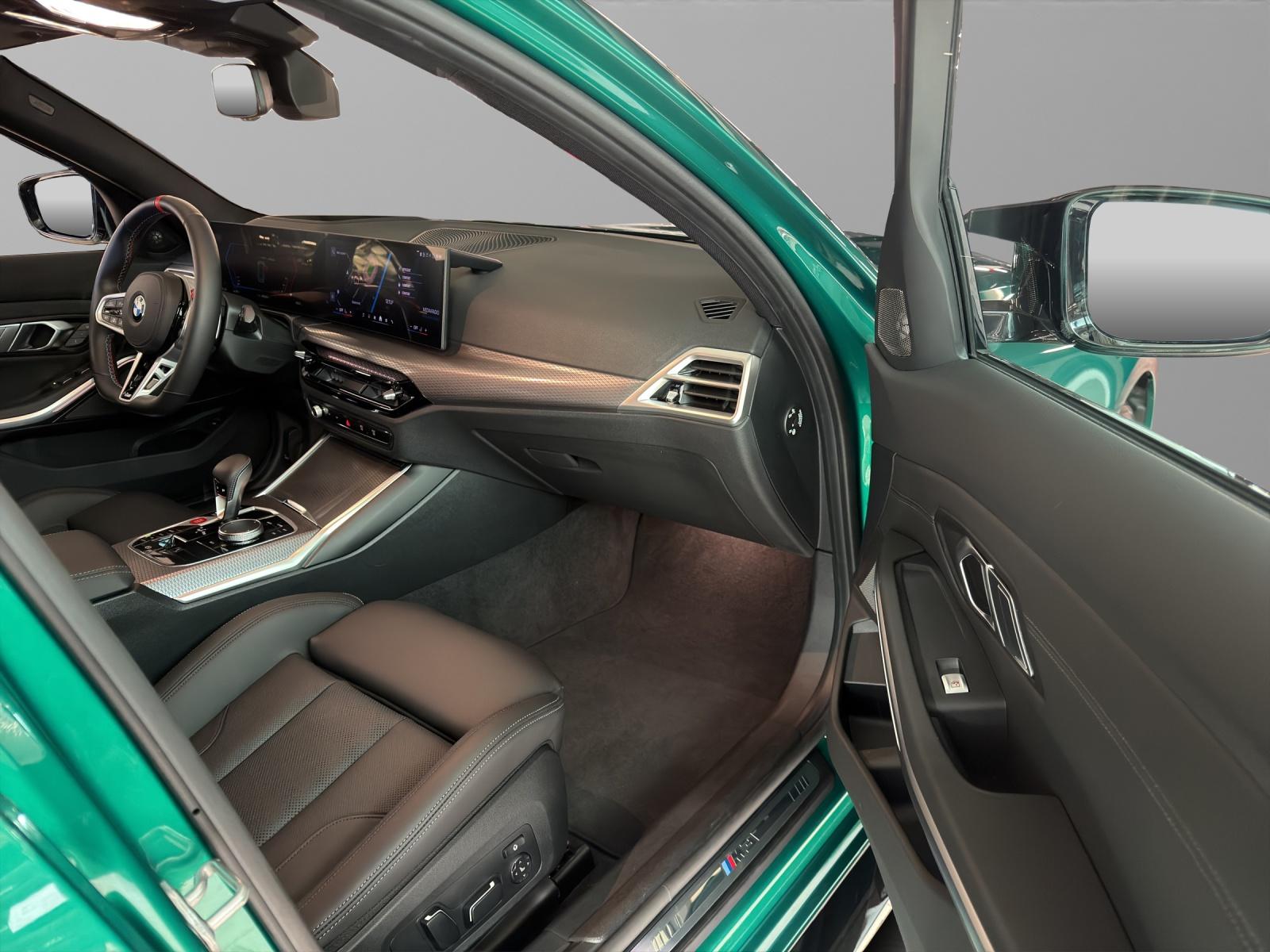BMW M3 Competition xDrive Touring-image-22