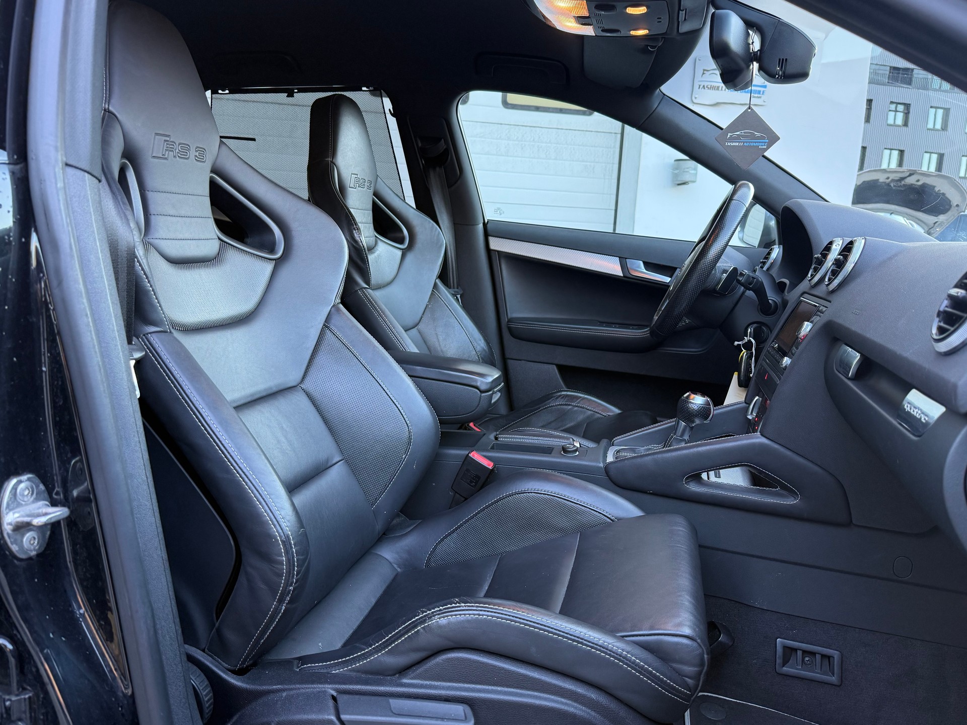 AUDI RS3-image-7