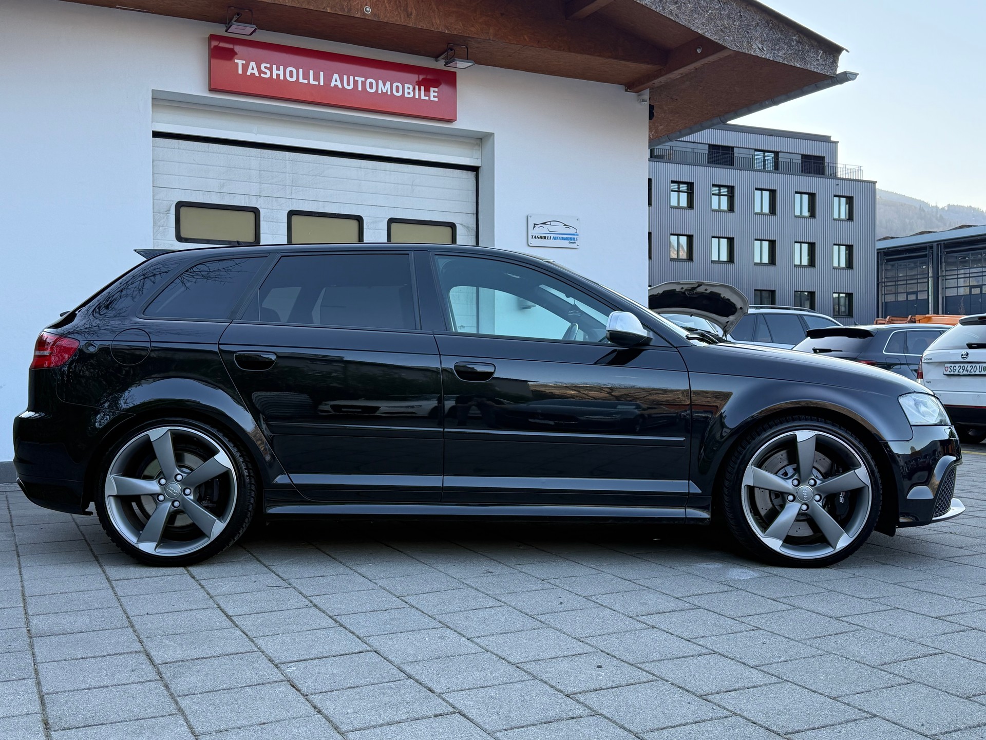 AUDI RS3-image-6
