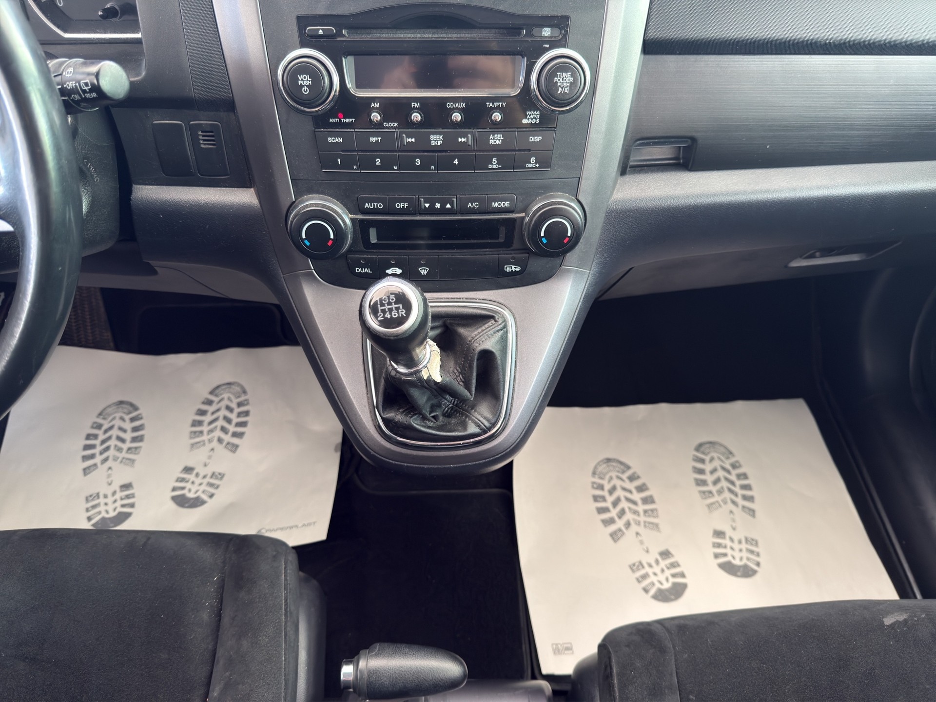 HONDA CR-V 2.0 4WD Comfort-image-11