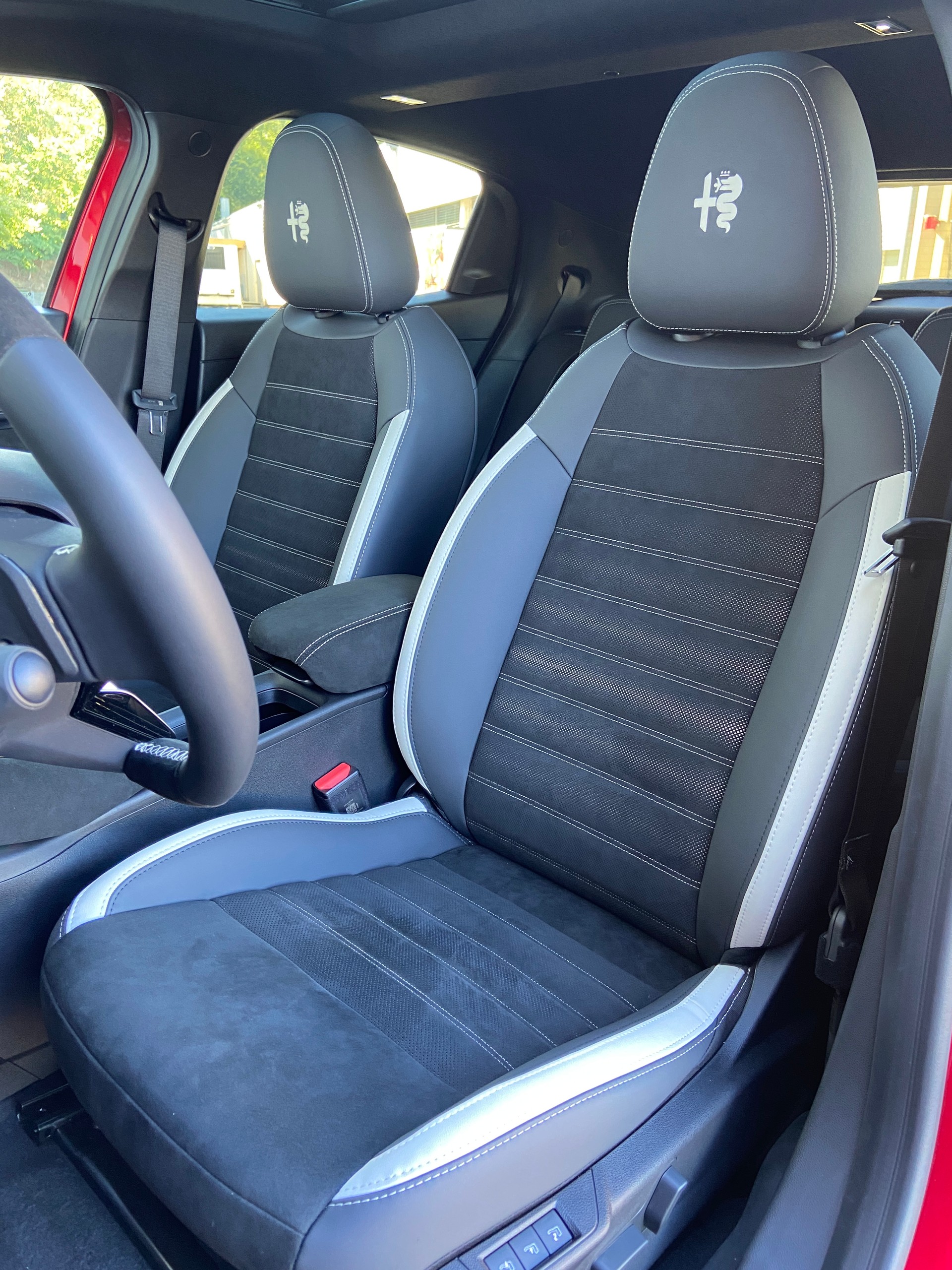ALFA ROMEO Junior 1.2 48V Hybrid Sport Speciale Tech Sky MY26-image-6