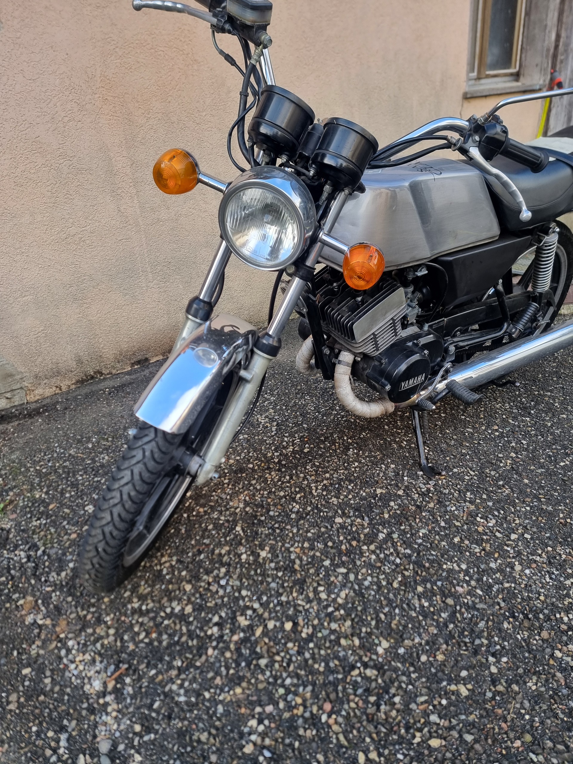 YAMAHA 1E7-image-1