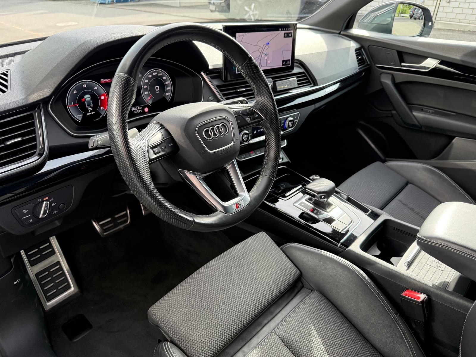AUDI Q5 40 TDI S-line quattro S-tronic-image-7