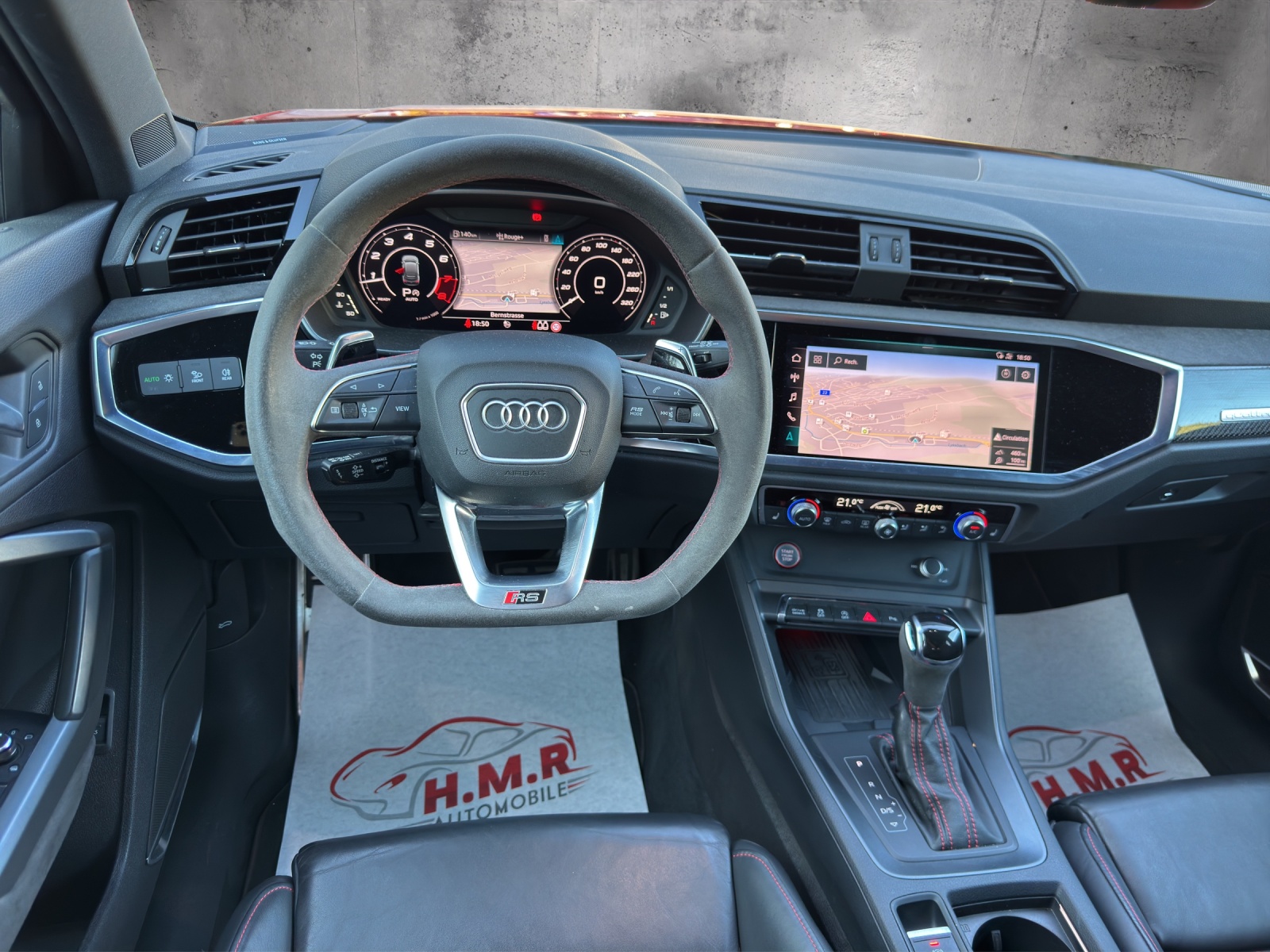 AUDI RS Q3 Sportback quattro S tronic-image-11