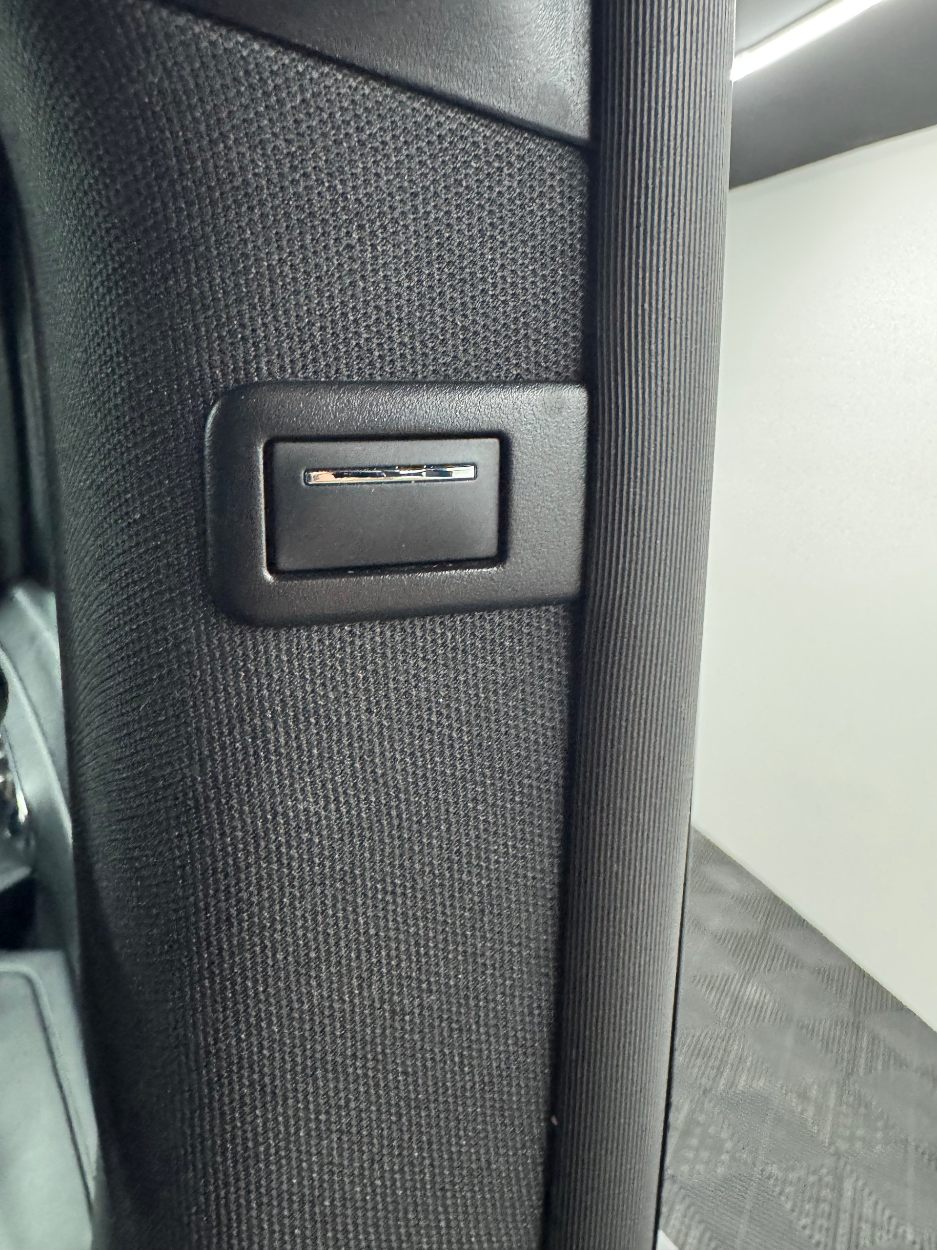 MERCEDES-BENZ V 300 d extralang Avantgarde 4Matic 9G-Tronic-image-20