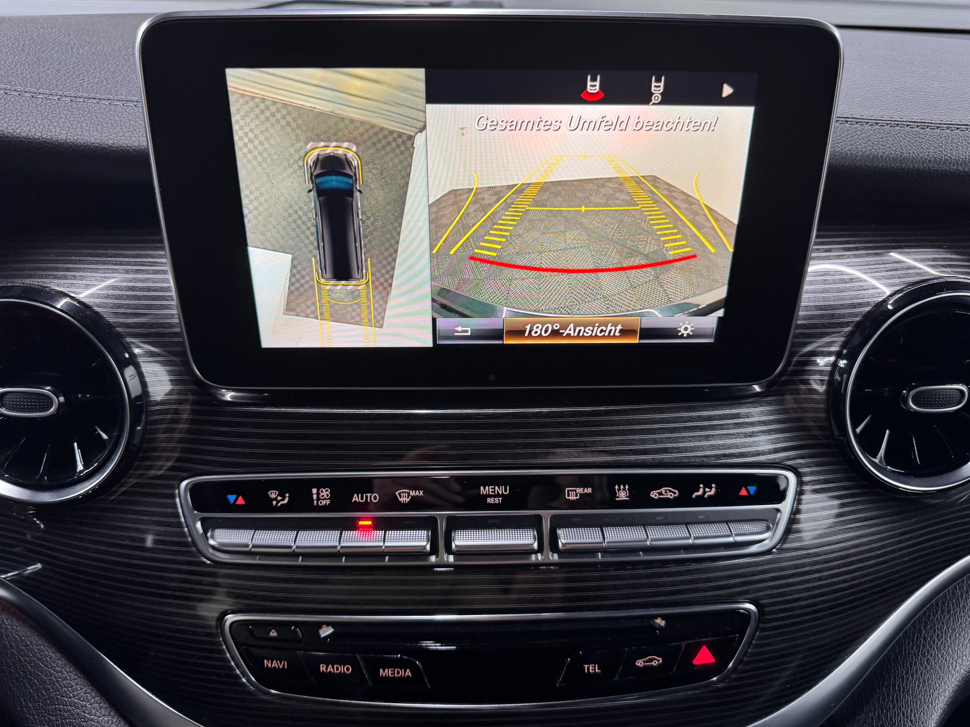 MERCEDES-BENZ V 300 d extralang Avantgarde 4Matic 9G-Tronic-image-26