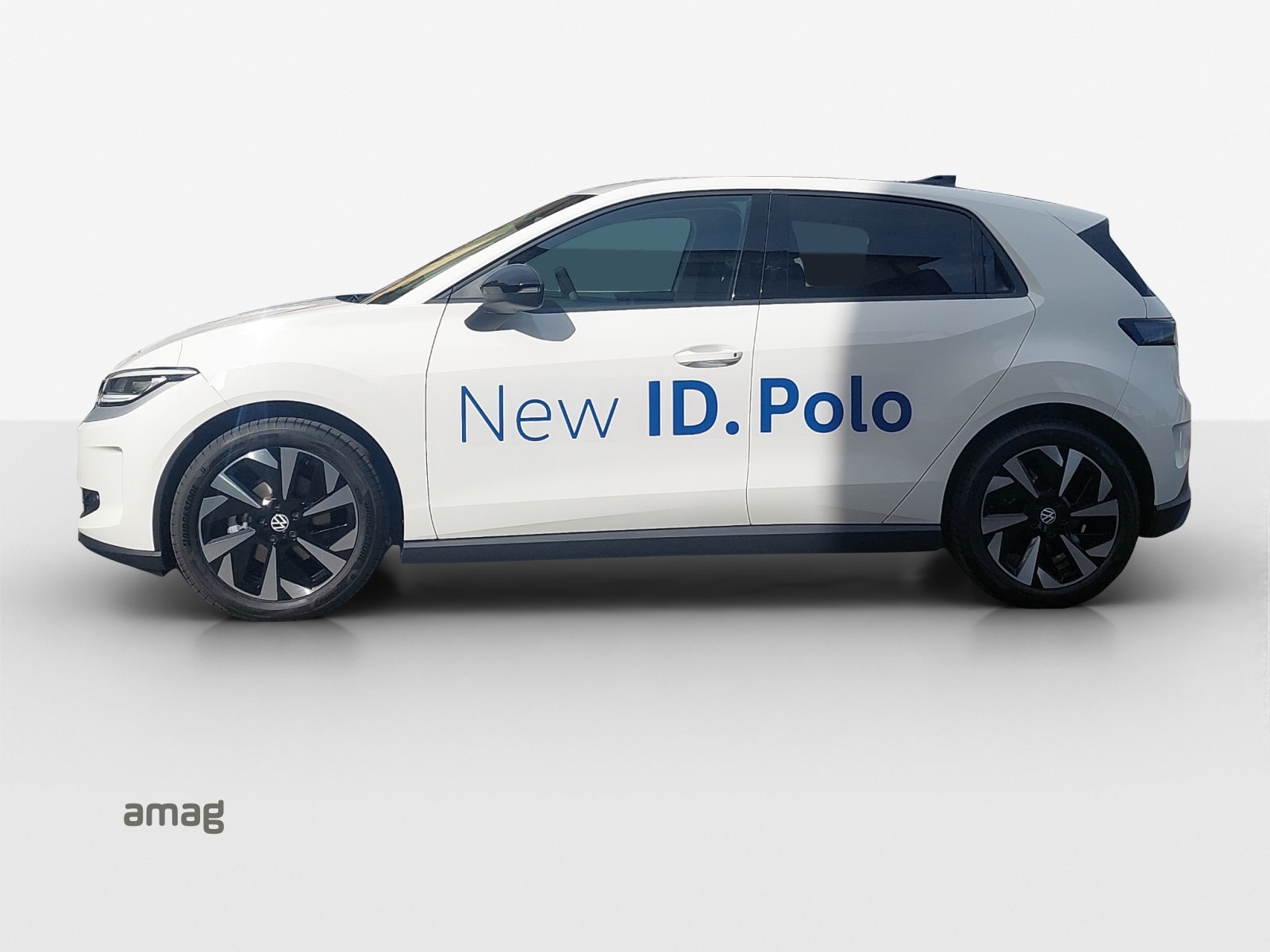 VW ID.Polo 52 kWh Life Edition One-showroom-element-1