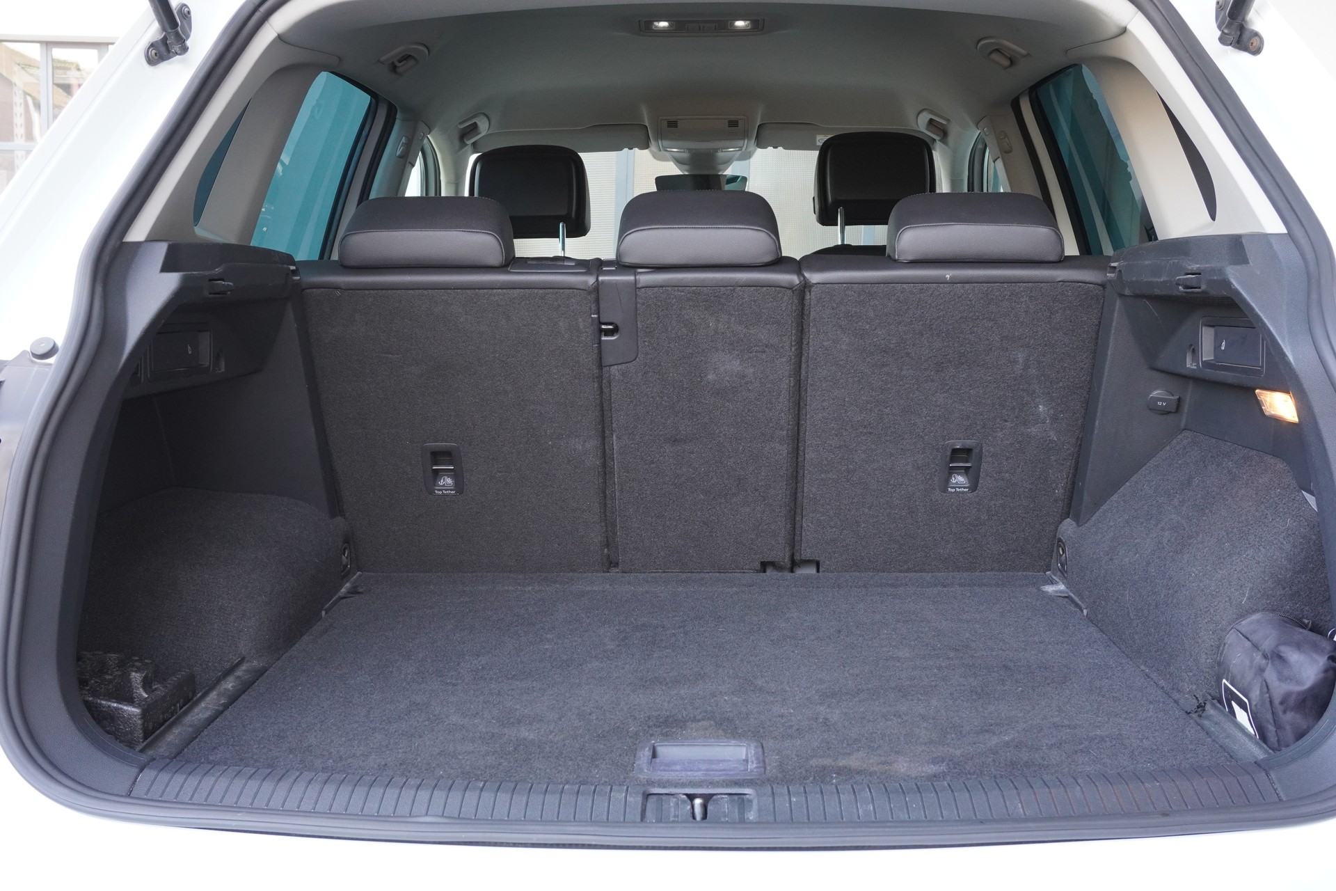VW Tiguan 2.0 TDI SCR Highline 4Motion DSG-image-15