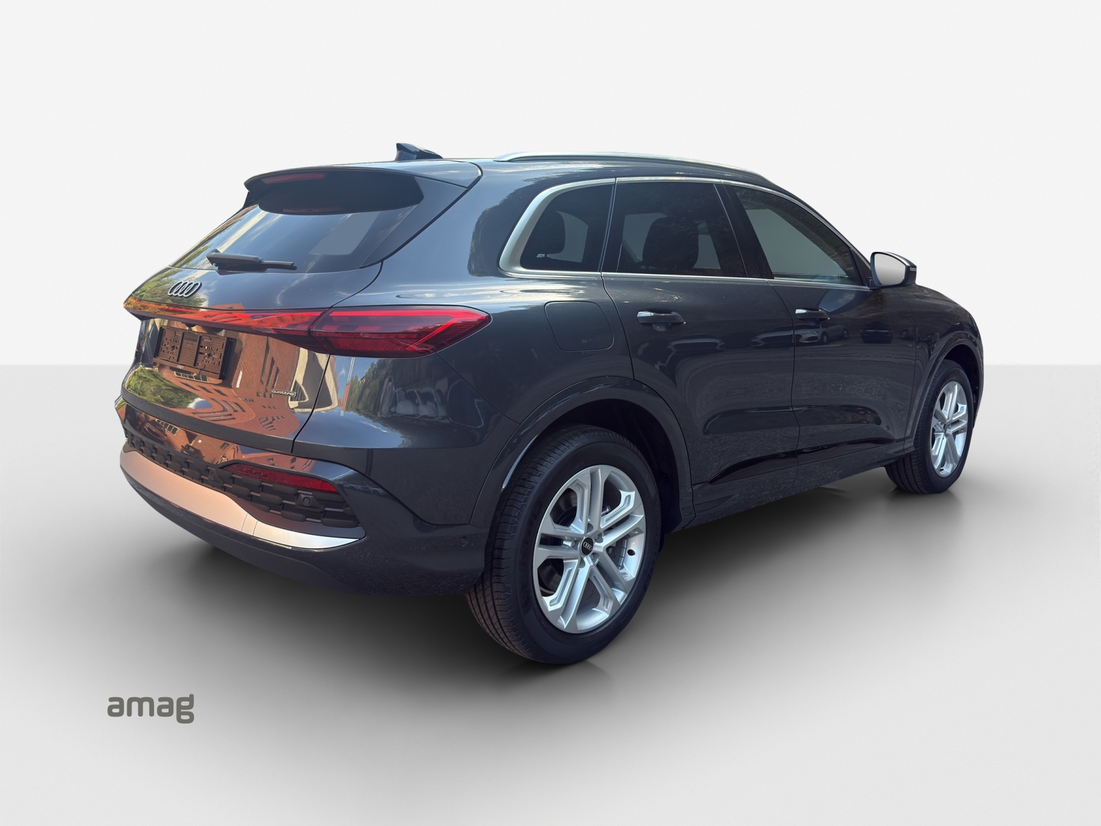 AUDI Q5 e-hybrid quattro 270 kW S-tronic-showroom-element-2
