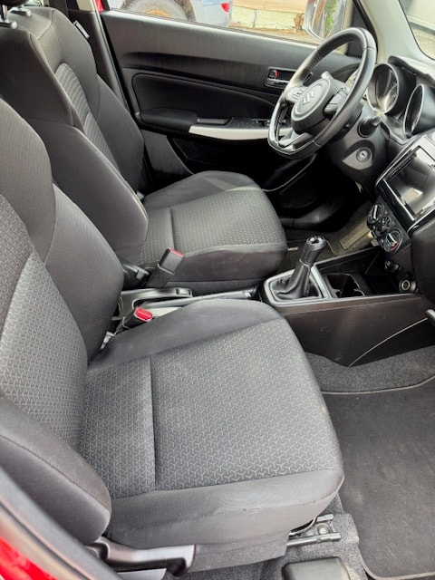 SUZUKI SWIFT-image-6