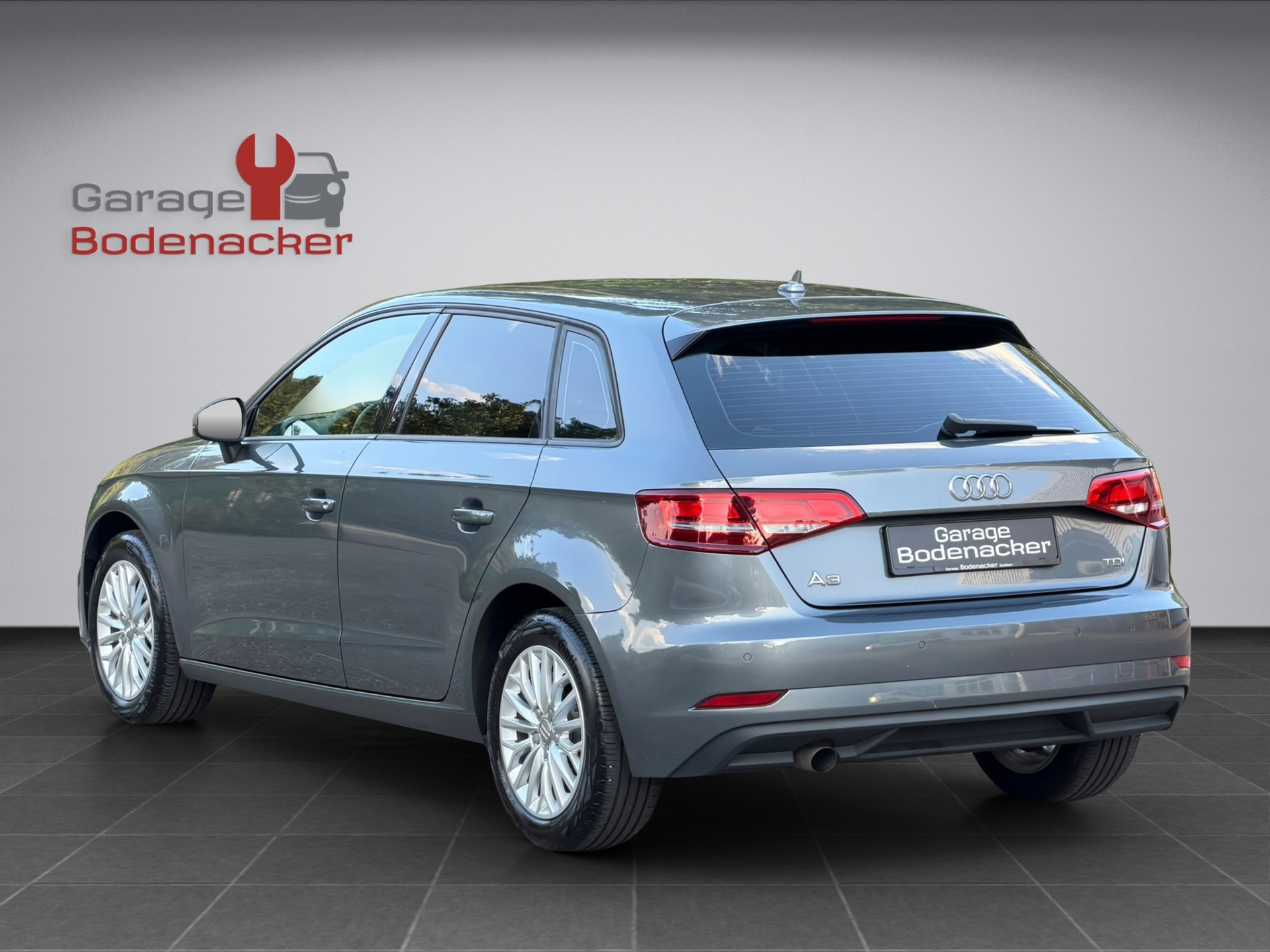 AUDI A3 Sportback 1.6 TDI-showroom-element-3