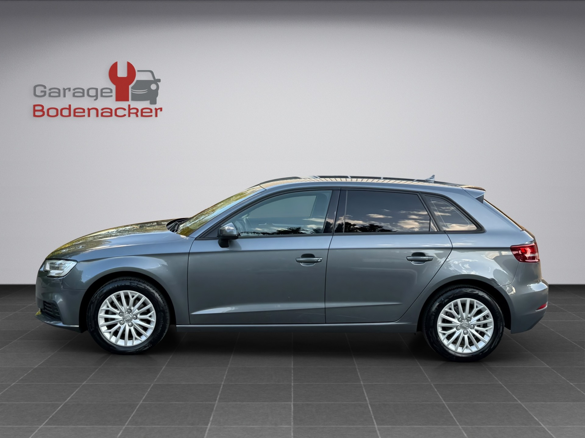 AUDI A3 Sportback 1.6 TDI-showroom-element-2